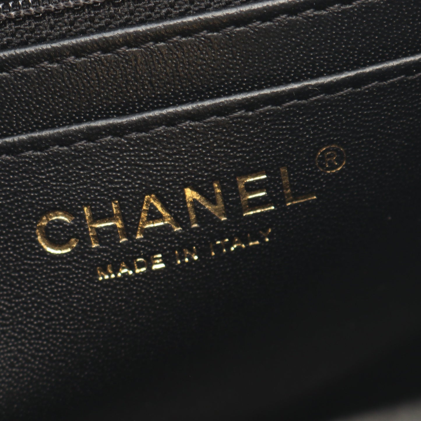 ミニマトラッセ チェーンショルダーバッグ ラムスキン ブラック ゴールド金具 シャネル