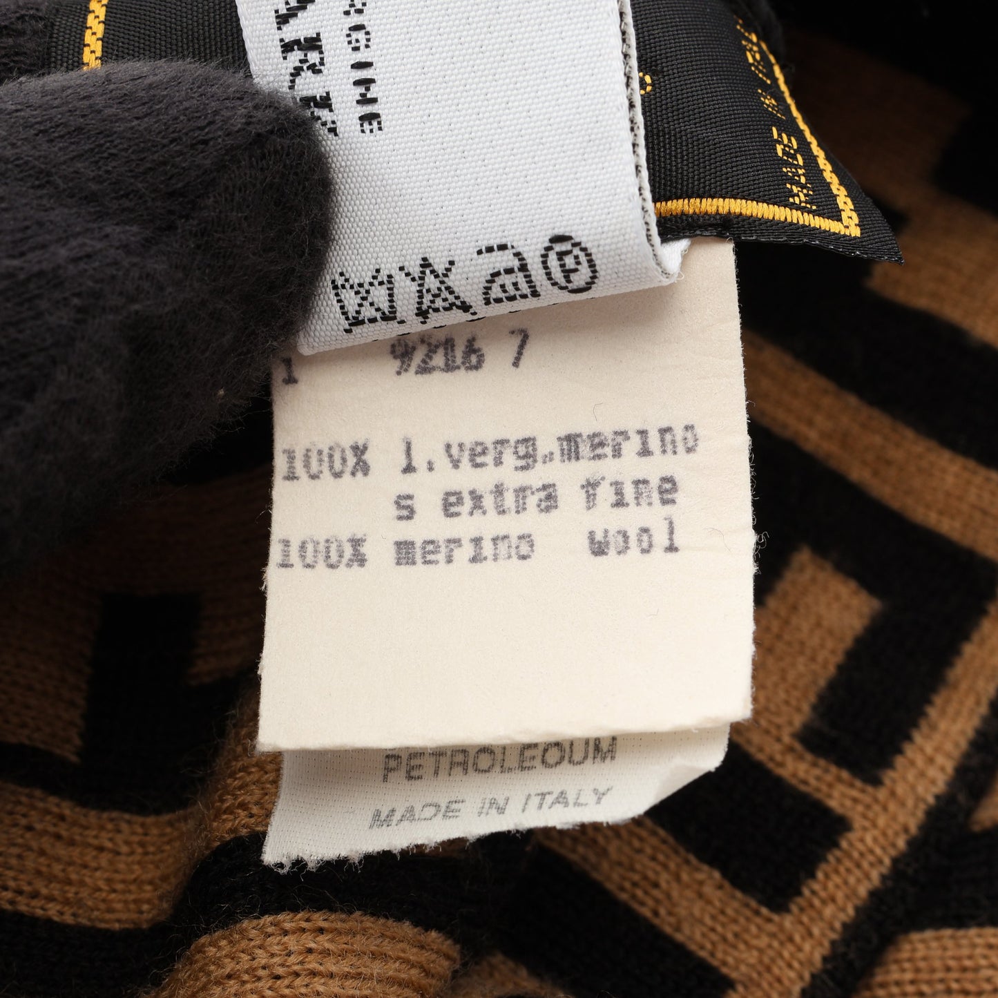 ズッカ ビーニー ウール ベージュ ブラック フェンディ 財布・小物 FENDI