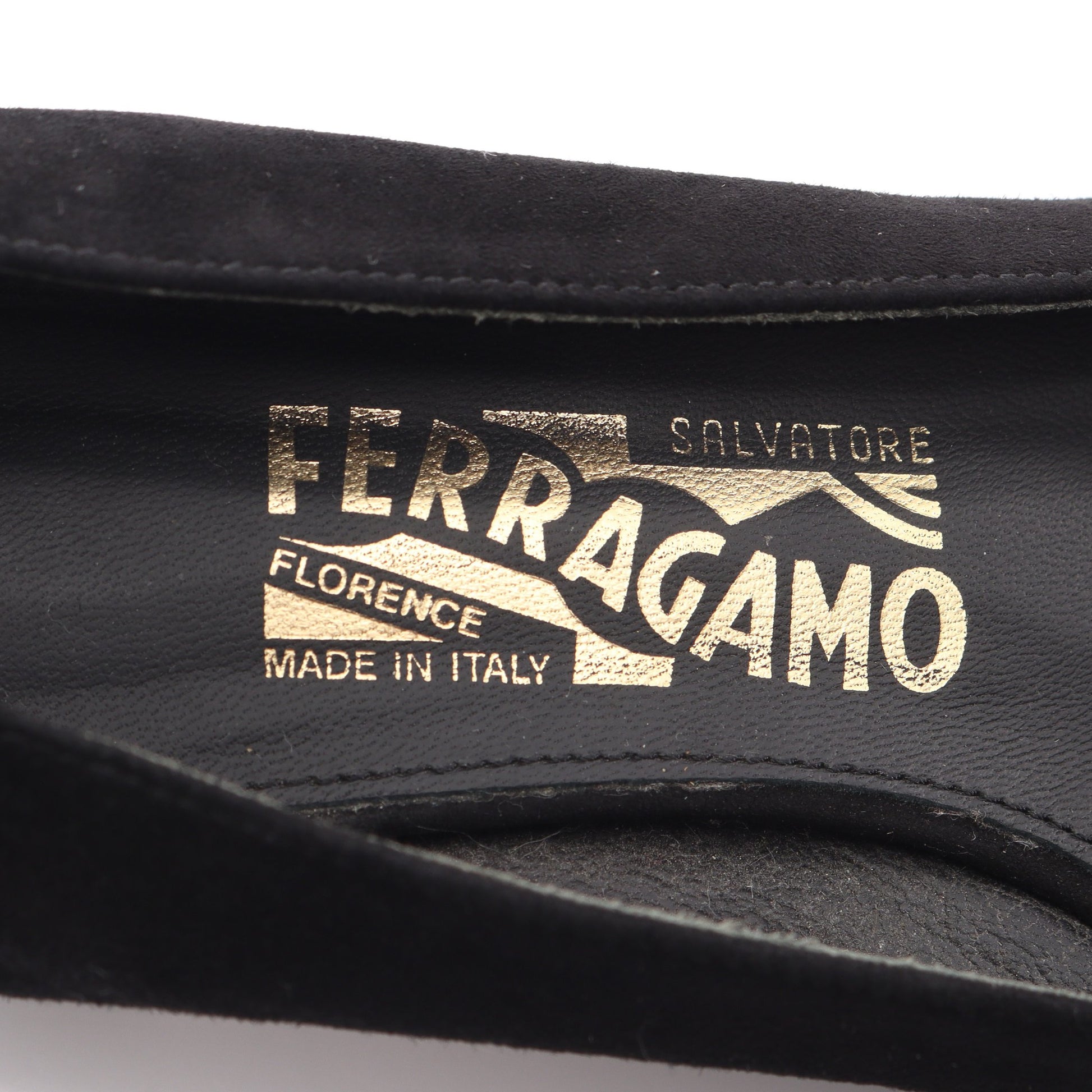 ヴァラリボン パンプス スエード ラインストーン ブラック サルヴァトーレフェラガモ シューズ Salvatore Ferragamo