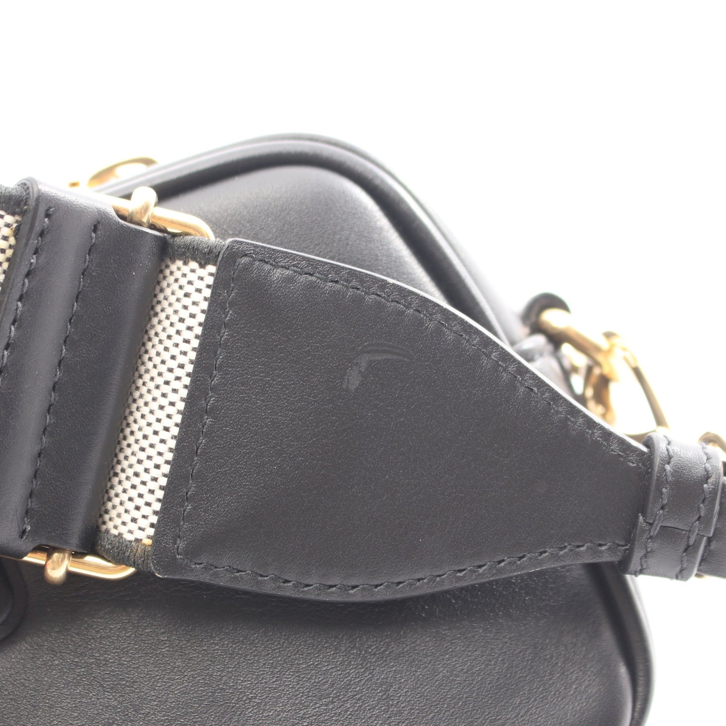 SAFTY PADDED ショルダーバッグ レザー ブラック ミュウミュウ