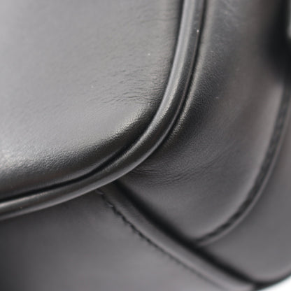SAFTY PADDED ショルダーバッグ レザー ブラック ミュウミュウ