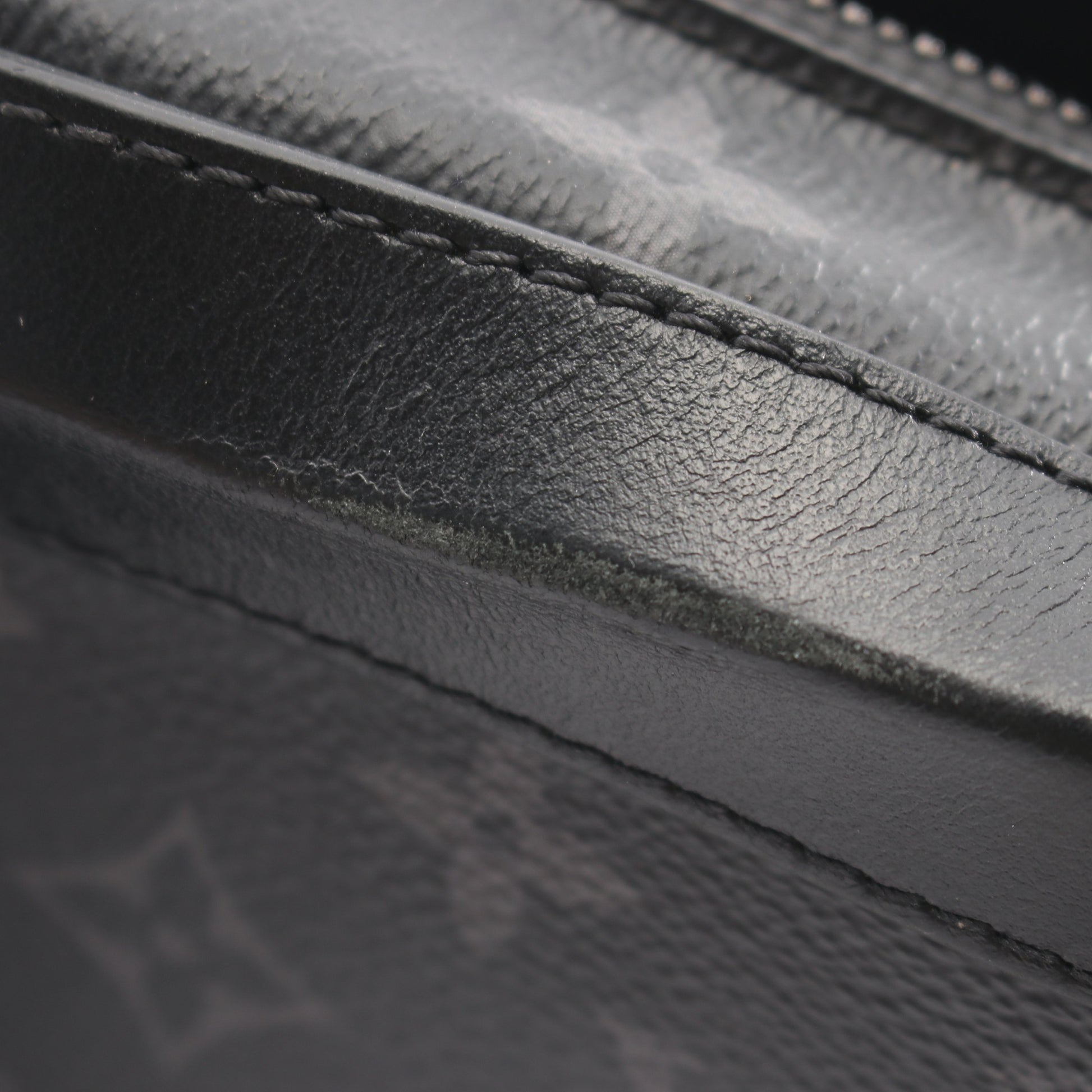 ソフトトランク モノグラムエクリプス ノワール ショルダーバッグ PVC レザー ブラック ルイヴィトン バッグ LOUIS VUITTON