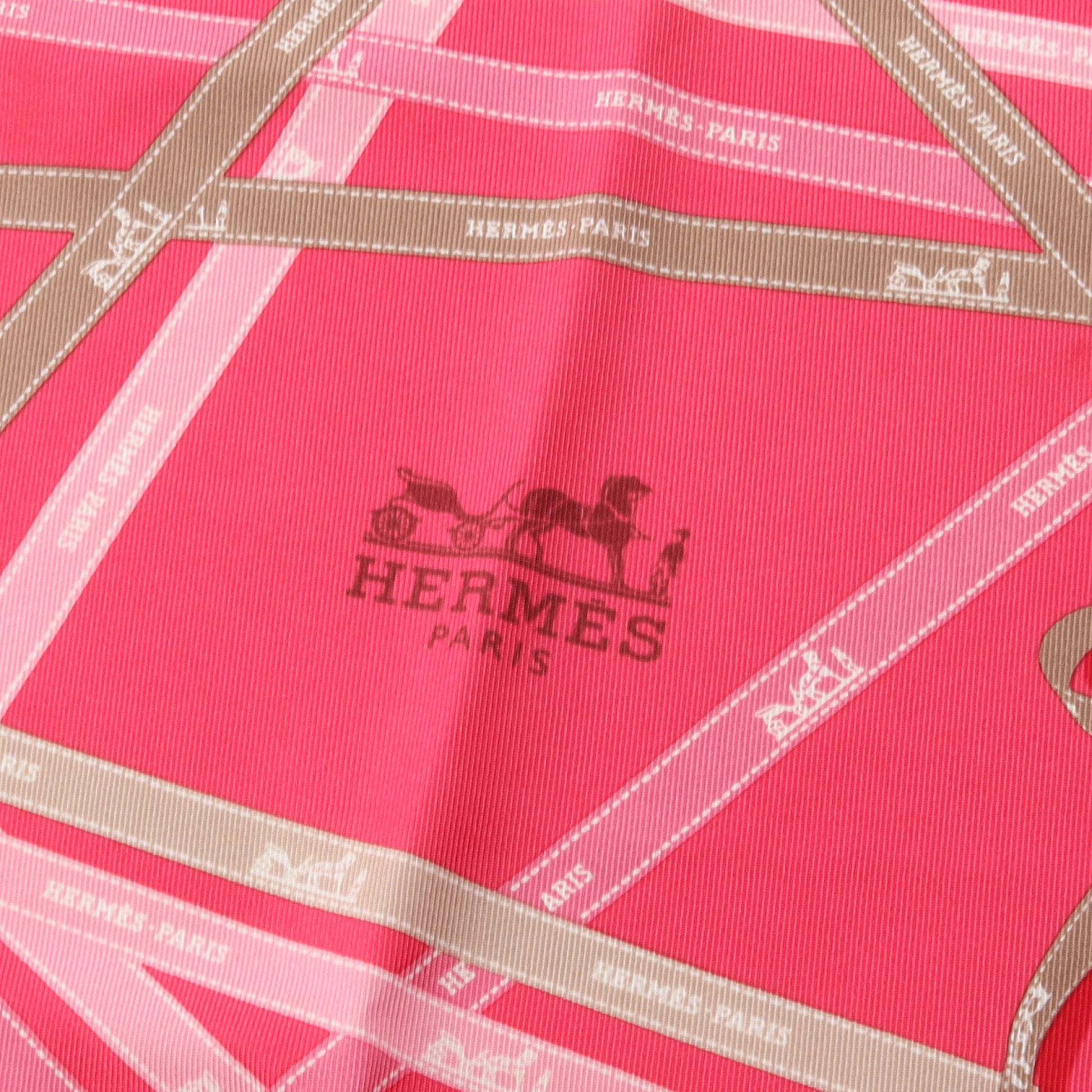 ポワントゥ ボルデュック トライアングル スカーフ シルク ピンク グレーブラウン エルメス 財布・小物 HERMES