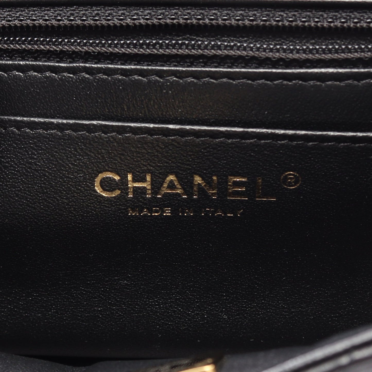 ミニマトラッセ チェーンショルダーバッグ ラムスキン ブラック ゴールド金具 シャネル