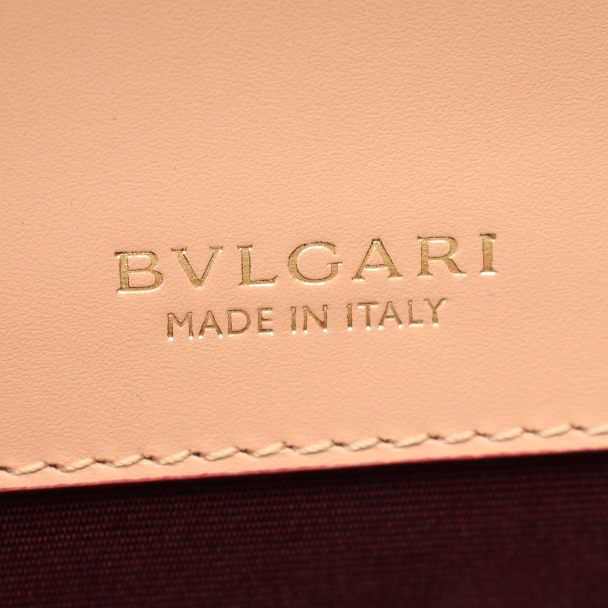 セルペンティ フォーエバー クロスボディ チェーンショルダーバッグ レザー ピンクベージュ ブルガリ バッグ BVLGARI