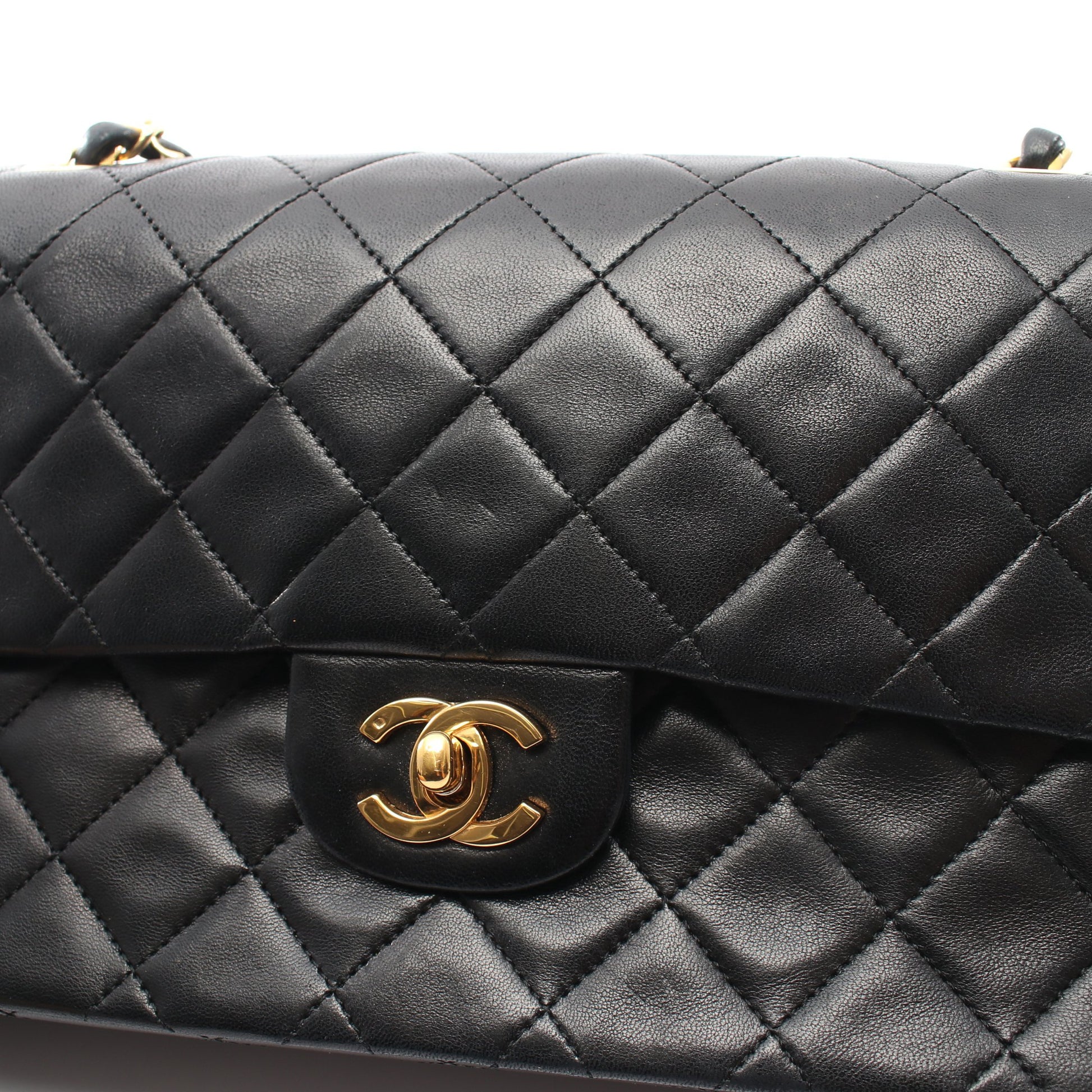 マトラッセ Wフラップ Wチェーンショルダーバッグ ラムスキン ブラック ゴールド金具 シャネル バッグ CHANEL