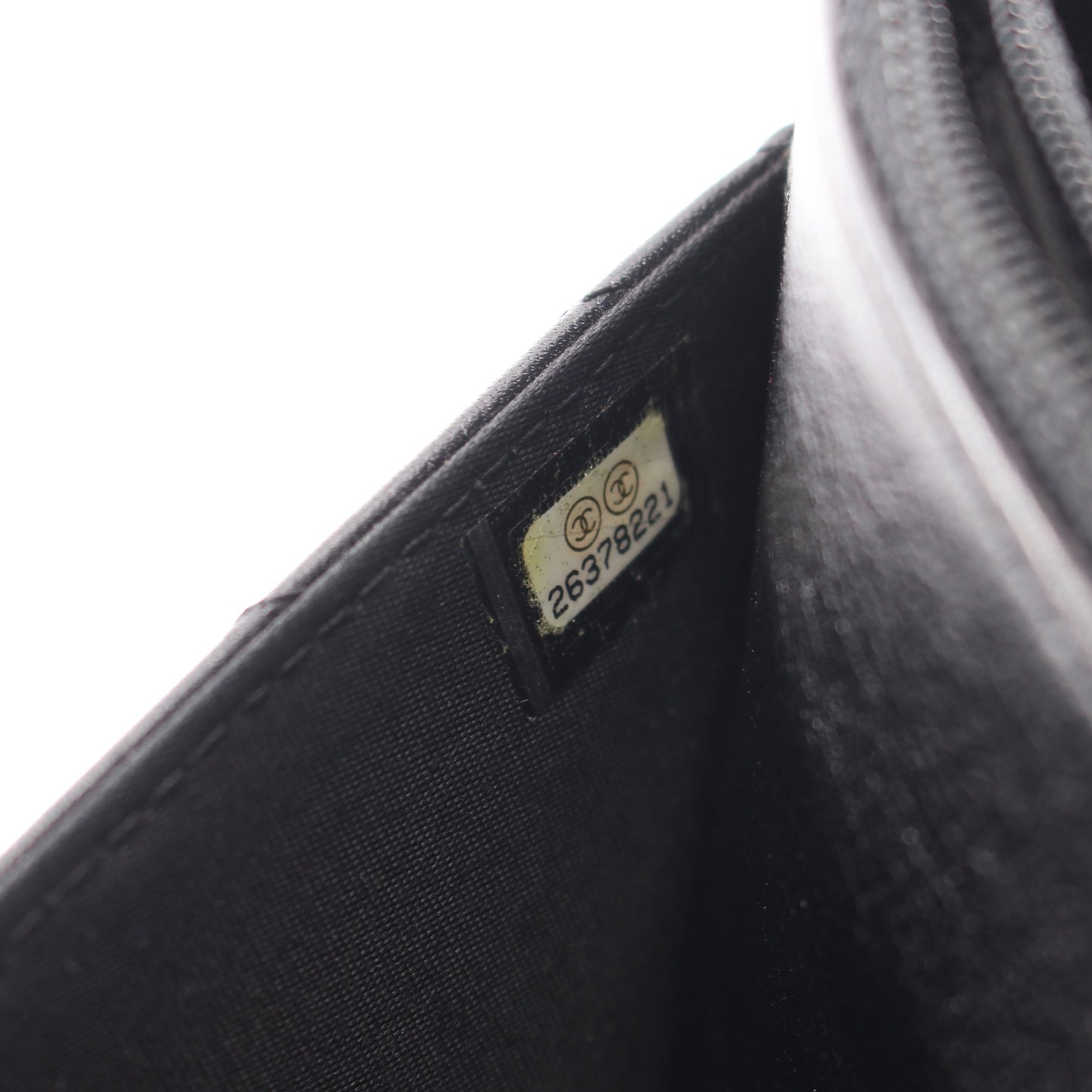 Vステッチ チェーンウォレット レザー ブラック ゴールド金具 シャネル バッグ CHANEL