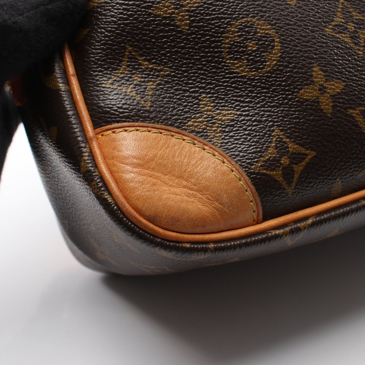 ナイル モノグラム ショルダーバッグ PVC レザー ブラウン ルイヴィトン バッグ LOUIS VUITTON