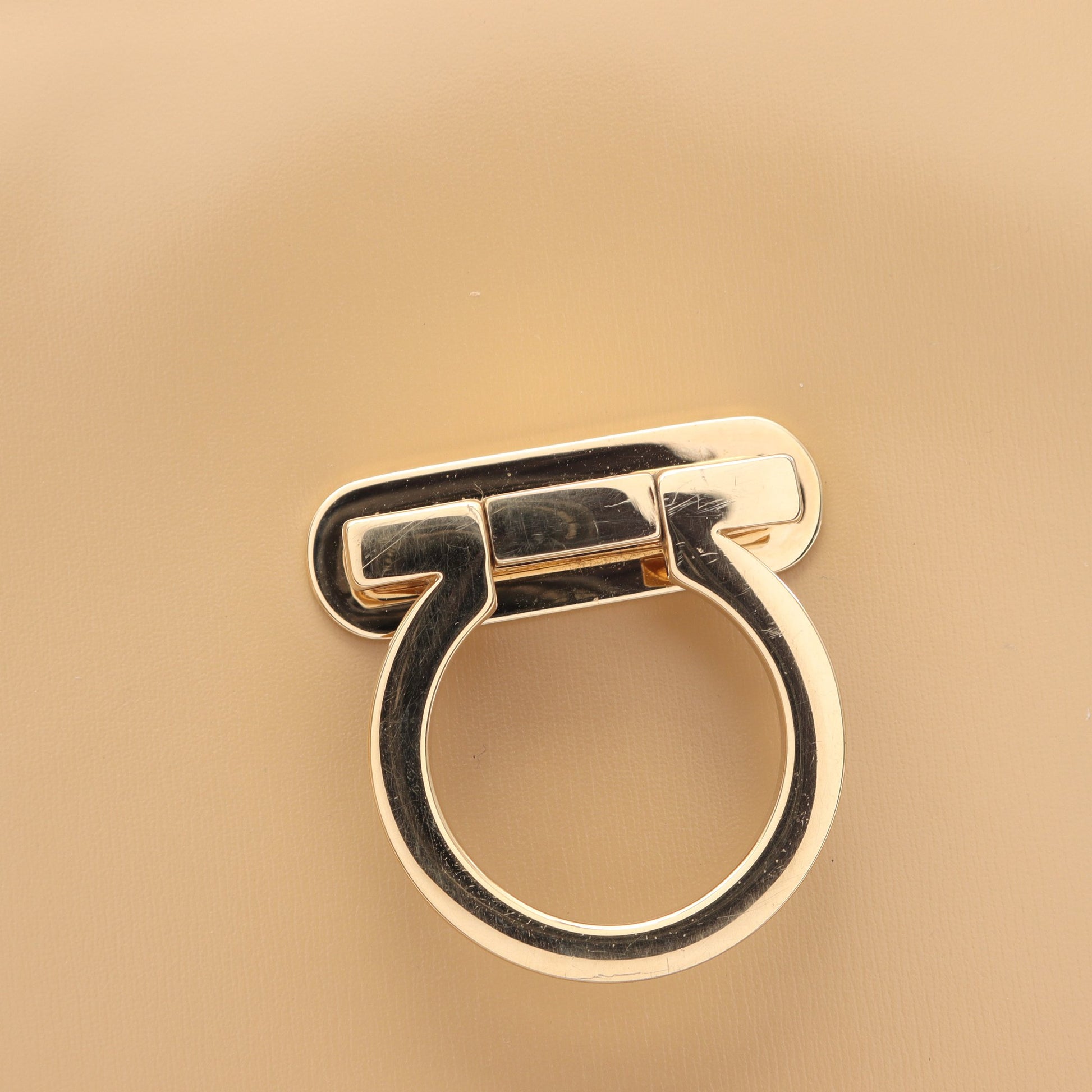 ガンチーニ ハンドバッグ レザー ライトベージュ フェラガモスポーツ バッグ Salvatore Ferragamo SPORT