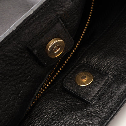 ロゴ ショルダーバッグ レザー ブラック プラダ バッグ PRADA