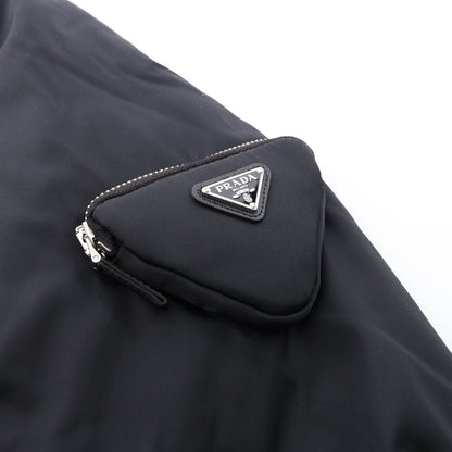 Re-Nylon 三角プレート ブルゾン ボンバージャケット ナイロン ブラック プラダ
