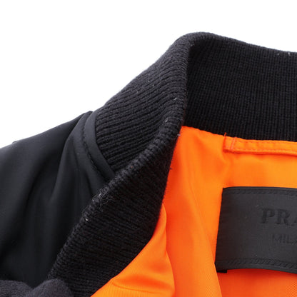 Re-Nylon 三角プレート ブルゾン ボンバージャケット ナイロン ブラック プラダ