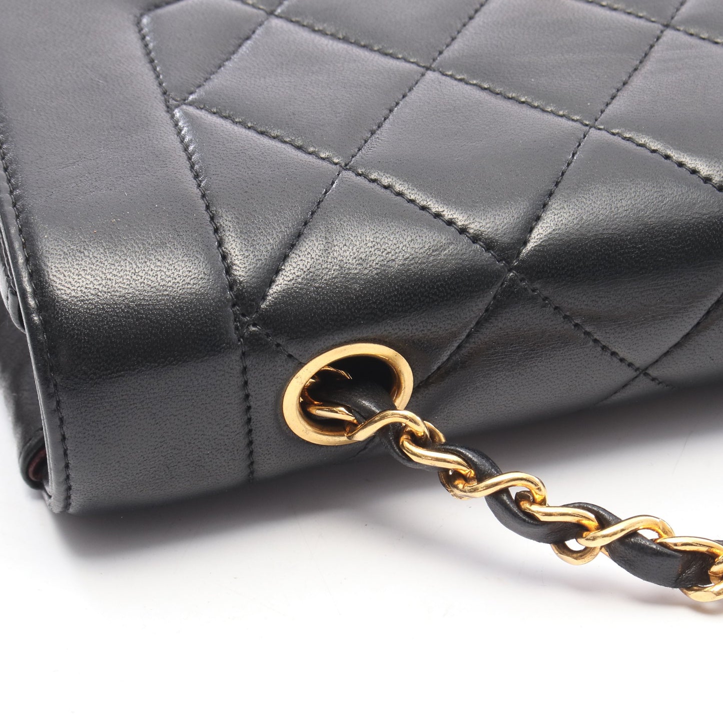 マトラッセ ダイアナフラップ チェーンショルダーバッグ ラムスキン ブラック ゴールド金具 シャネル バッグ CHANEL