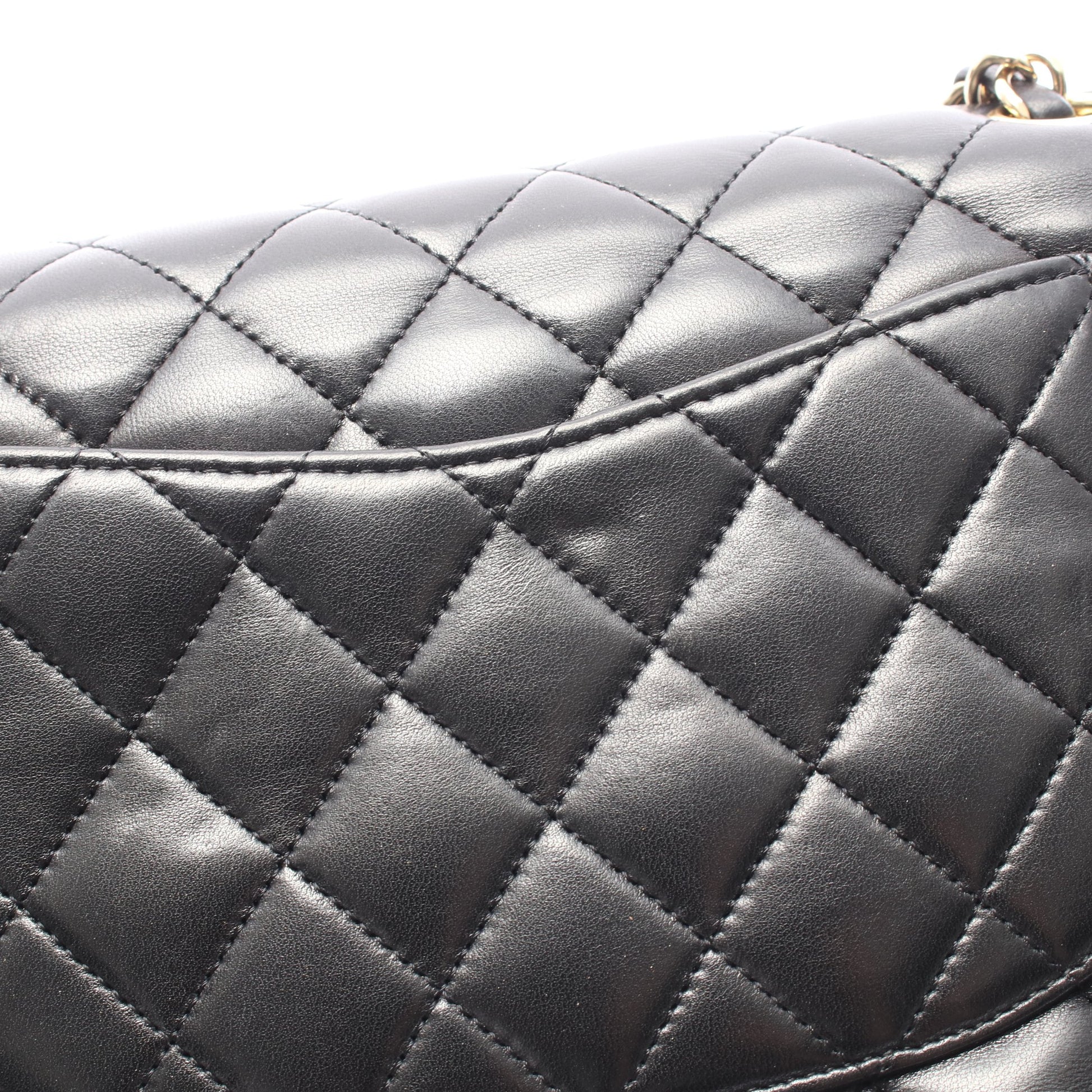 マトラッセ Wフラップ Wチェーンショルダーバッグ ラムスキン ブラック ゴールド金具 シャネル バッグ CHANEL