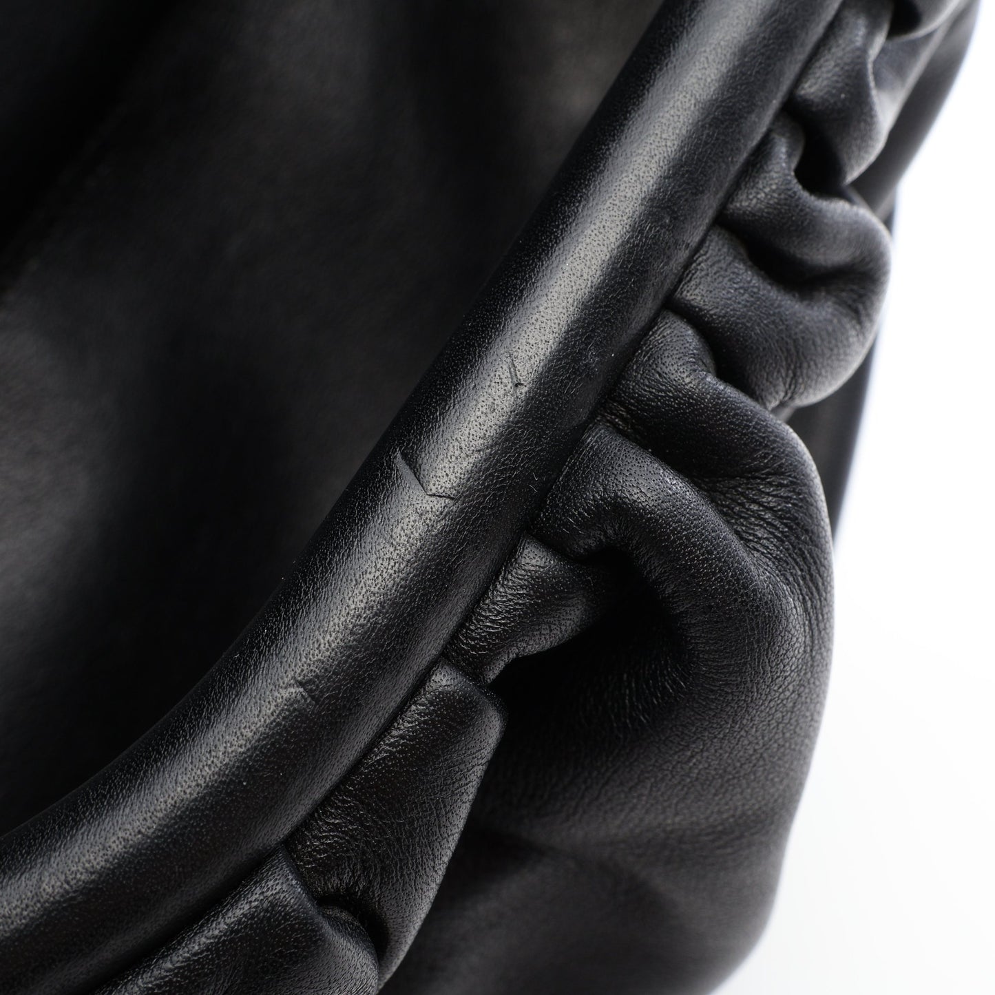 The Chain Pouch Mini チェーン ボディバッグ レザー ブラック ボッテガヴェネタ