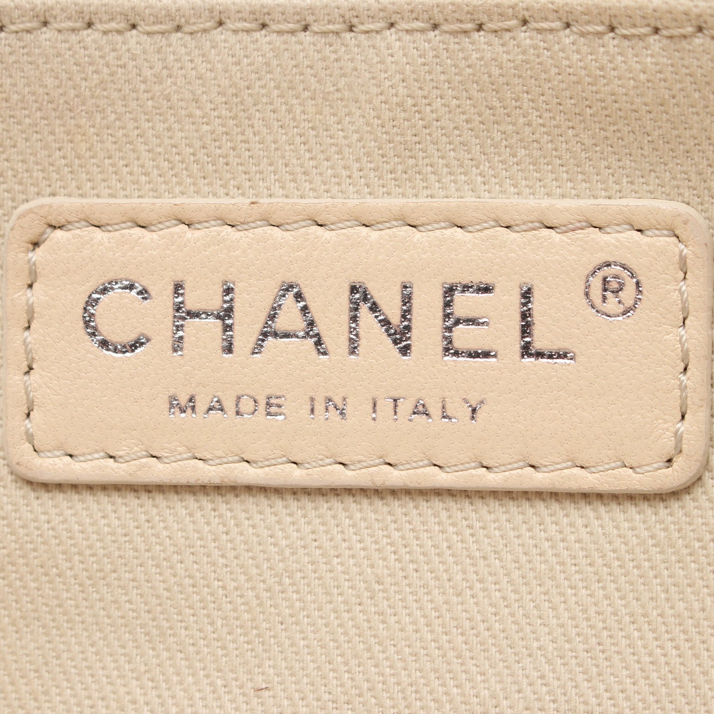 ワイルドステッチ Wチェーンショルダーバッグ レザー ボルドー シルバー金具 シャネル