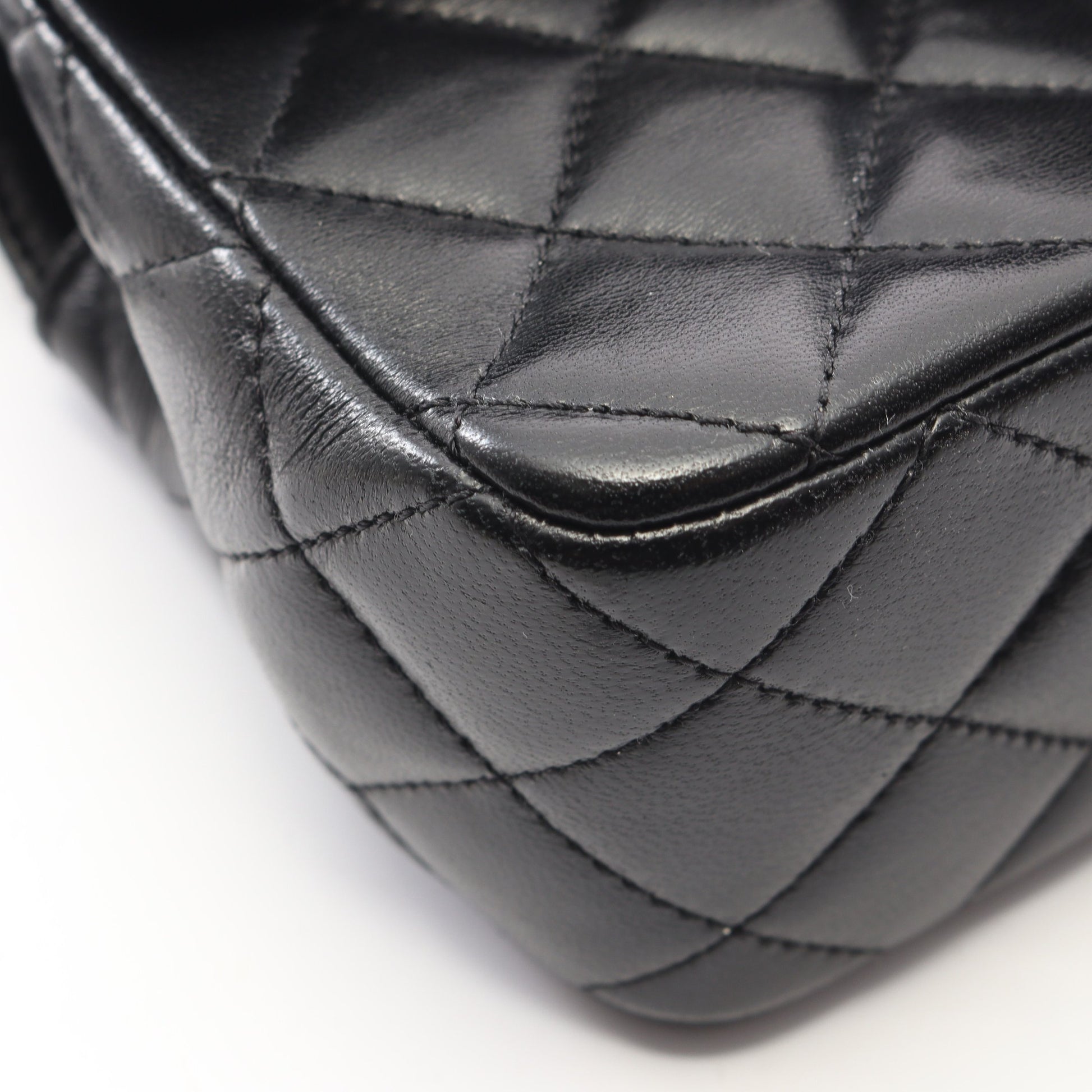 マトラッセ トップハンドル ブラック金具 2WAY チェーンショルダーバッグ ラムスキン ブラック シャネル バッグ CHANEL