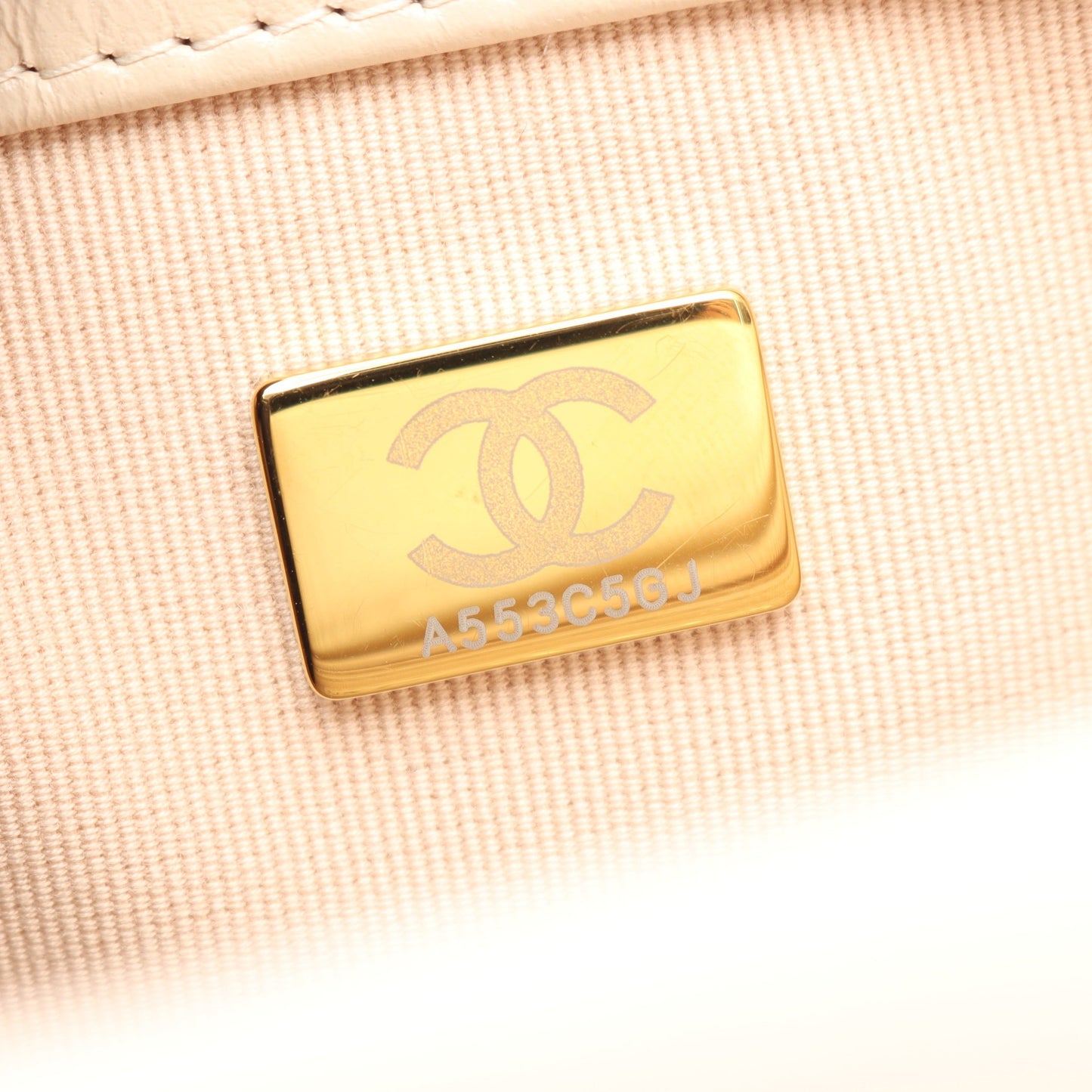 マトラッセ チェーンショルダーバッグ レザー ベージュ ゴールド金具 シャネル バッグ CHANEL