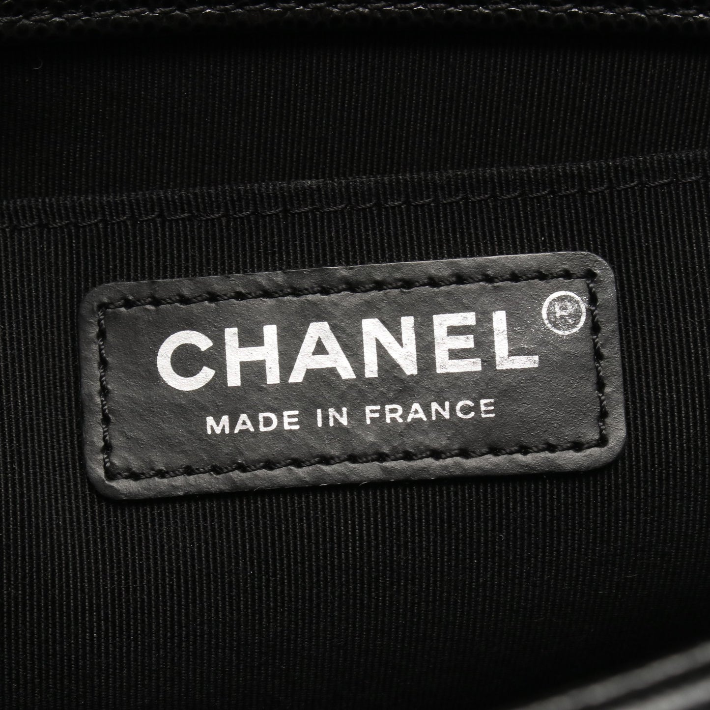 ボーイシャネル チェーンショルダーバッグ キャビアスキン ブラック シルバー金具 シャネル