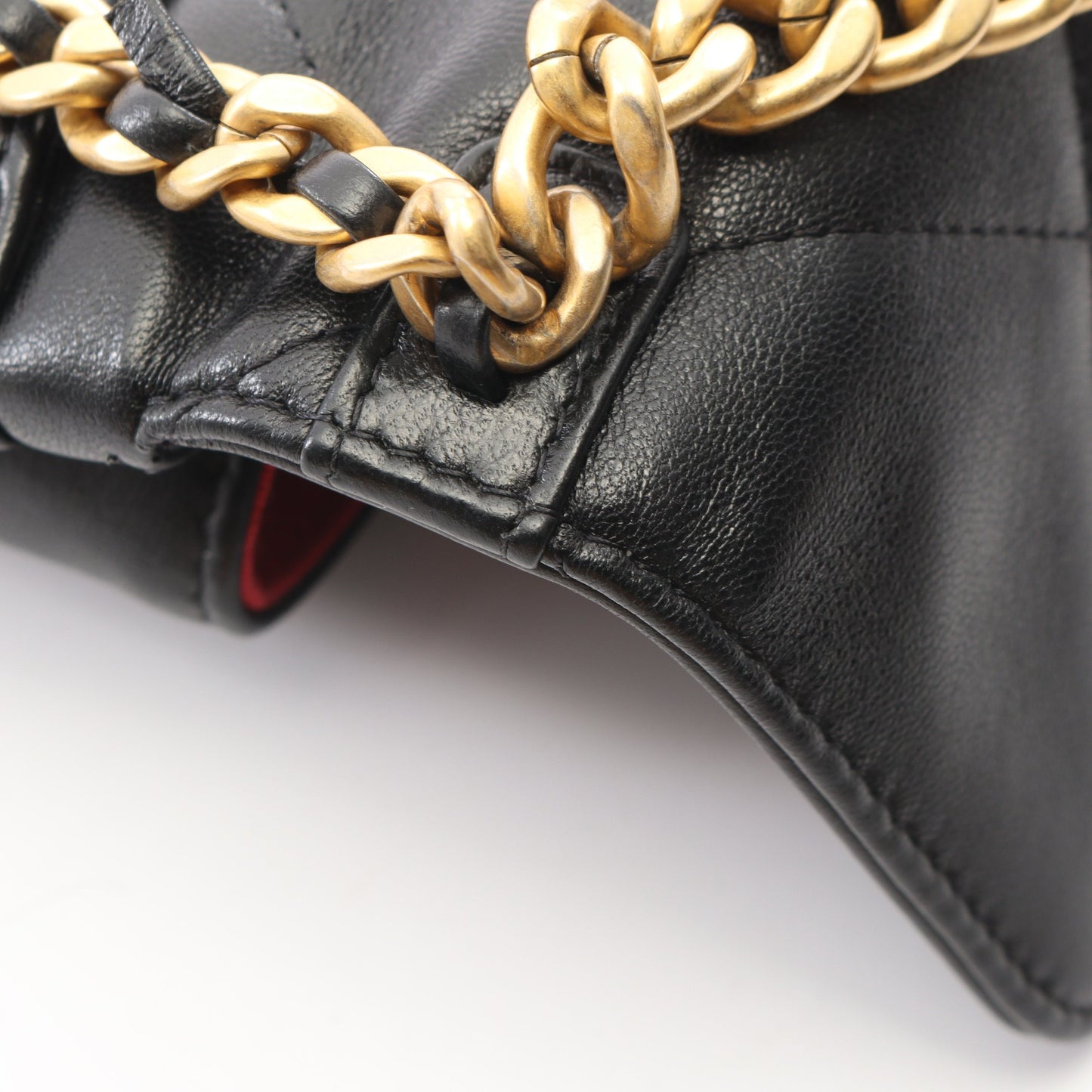 CHANEL19 マトラッセ コンビ金具 2WAY チェーンウォレット ラムスキン ブラック シャネル