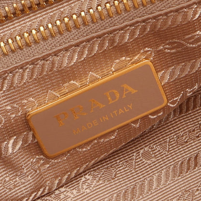 タングル ミディアム ショルダーバッグ レザー ライトベージュ プラダ バッグ PRADA