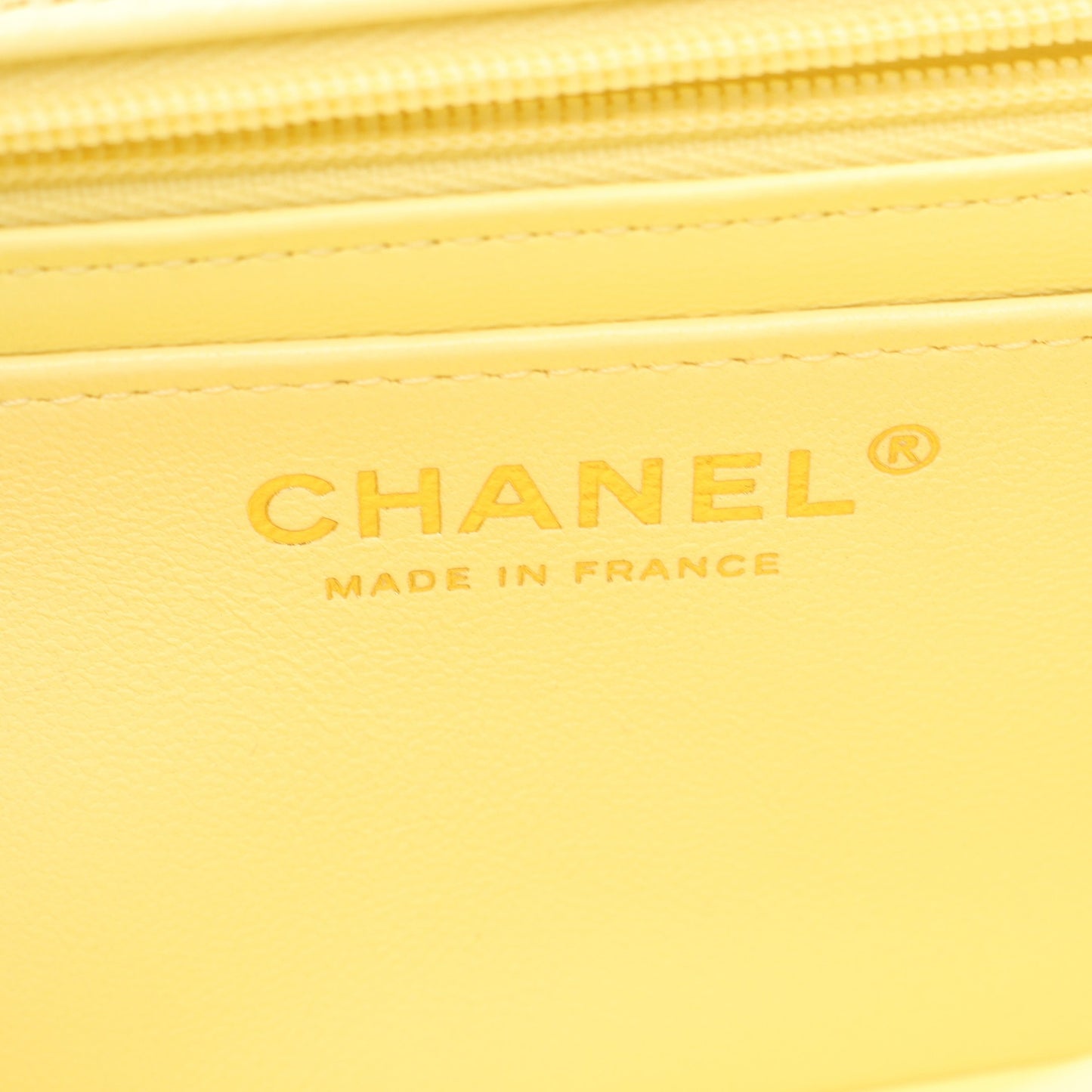 ミニマトラッセ20 チェーンショルダーバッグ ツイード アイボリー ブラック ゴールド金具 シャネル