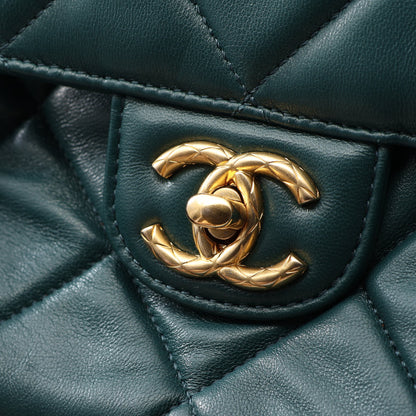 マトラッセ チェーンショルダーバッグ ラムスキン グリーン ゴールド金具 シャネル バッグ CHANEL