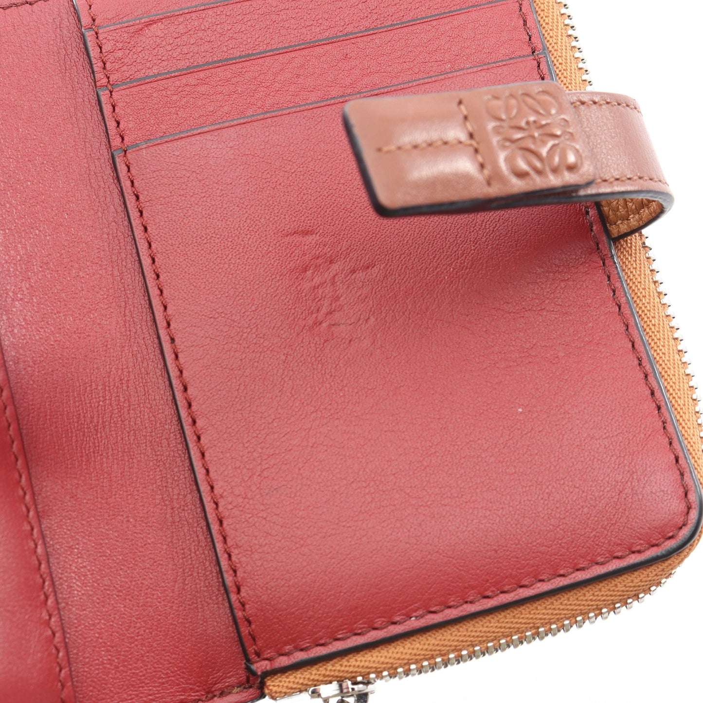 スリム ジップ バイフォールド ウォレット 二つ折り財布 レザー ブラウン レッド ロエベ 財布・小物 LOEWE
