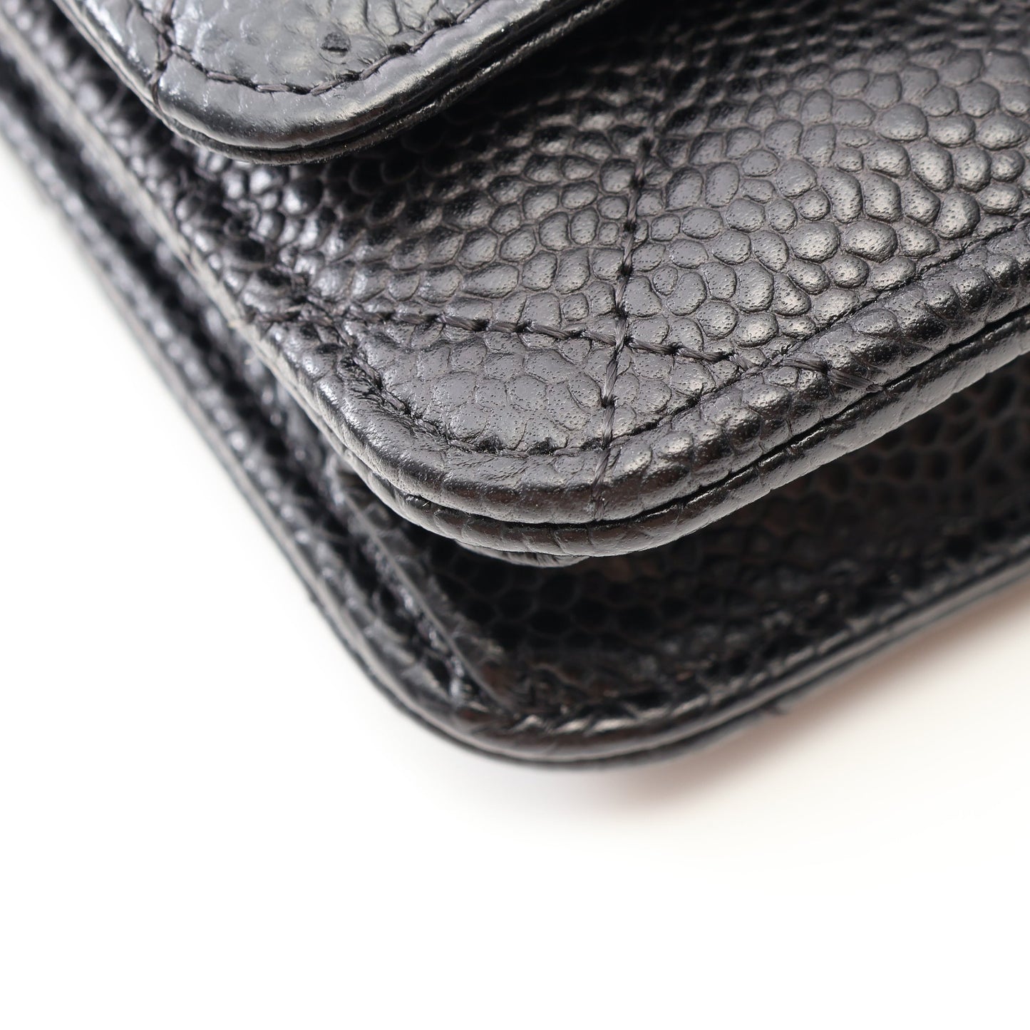 マトラッセ チェーンウォレット キャビアスキン ブラック シルバー金具 シャネル