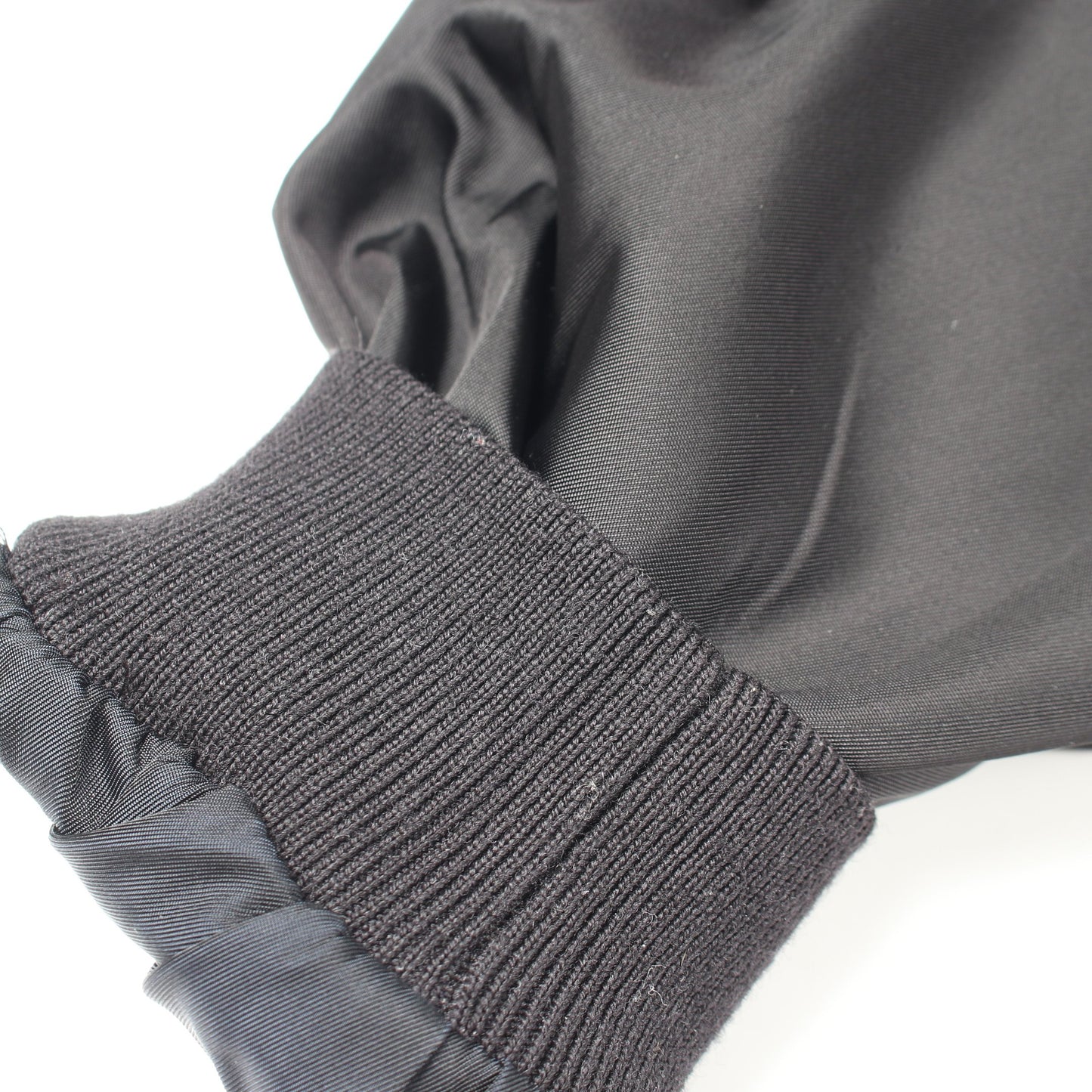 Re-Nylon トライアングルロゴ ブルゾン ジャケット ナイロン ブラック プラダ