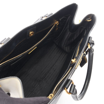ガレリア 2WAY ハンドバッグ トートバッグ サフィアーノレザー ブラック オフホワイト プラダ バッグ PRADA