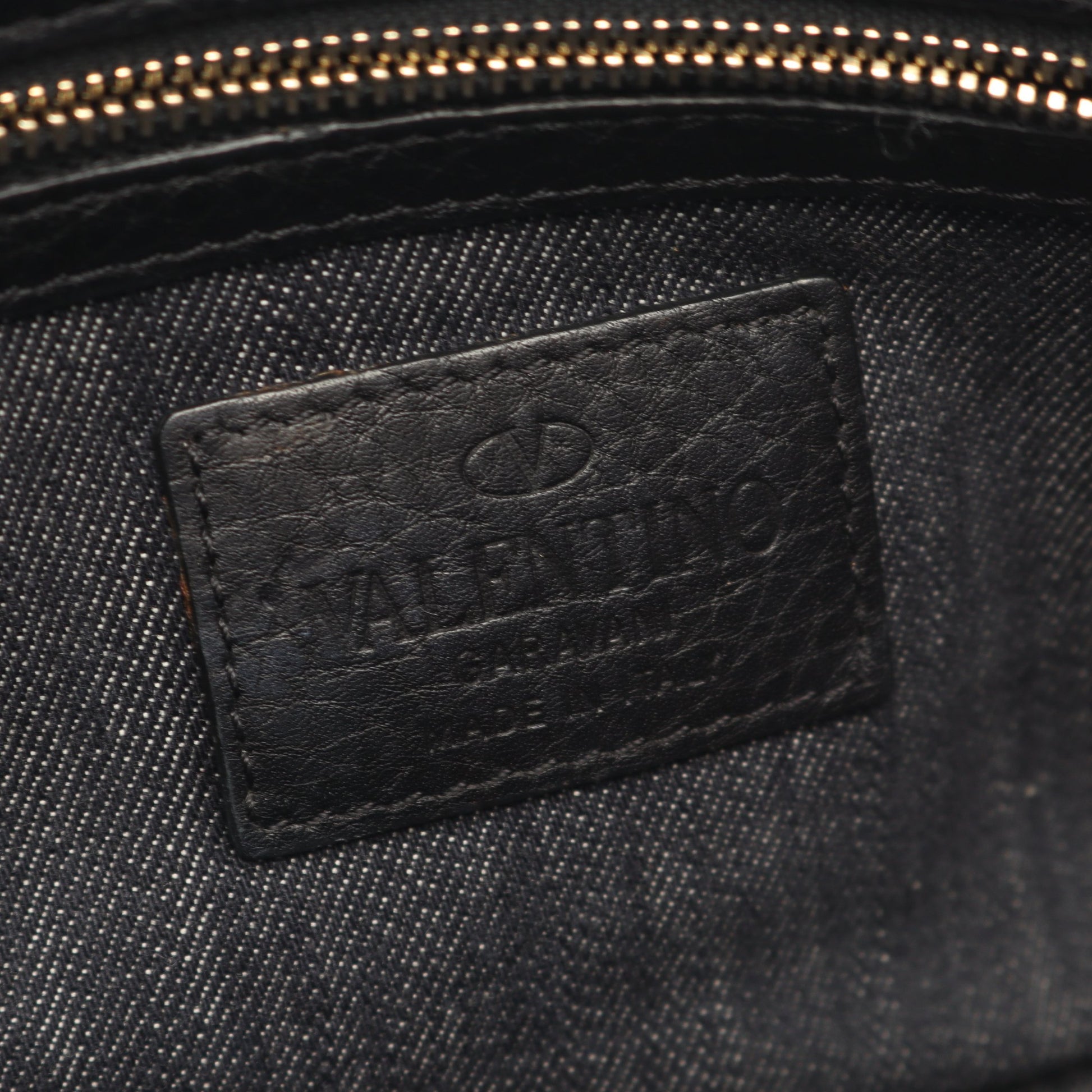 ロックスタッズ 2WAY ハンドバッグ デニム レザー ネイビー ブラック ヴァレンティノガラヴァーニ バッグ VALENTINO GARAVANI