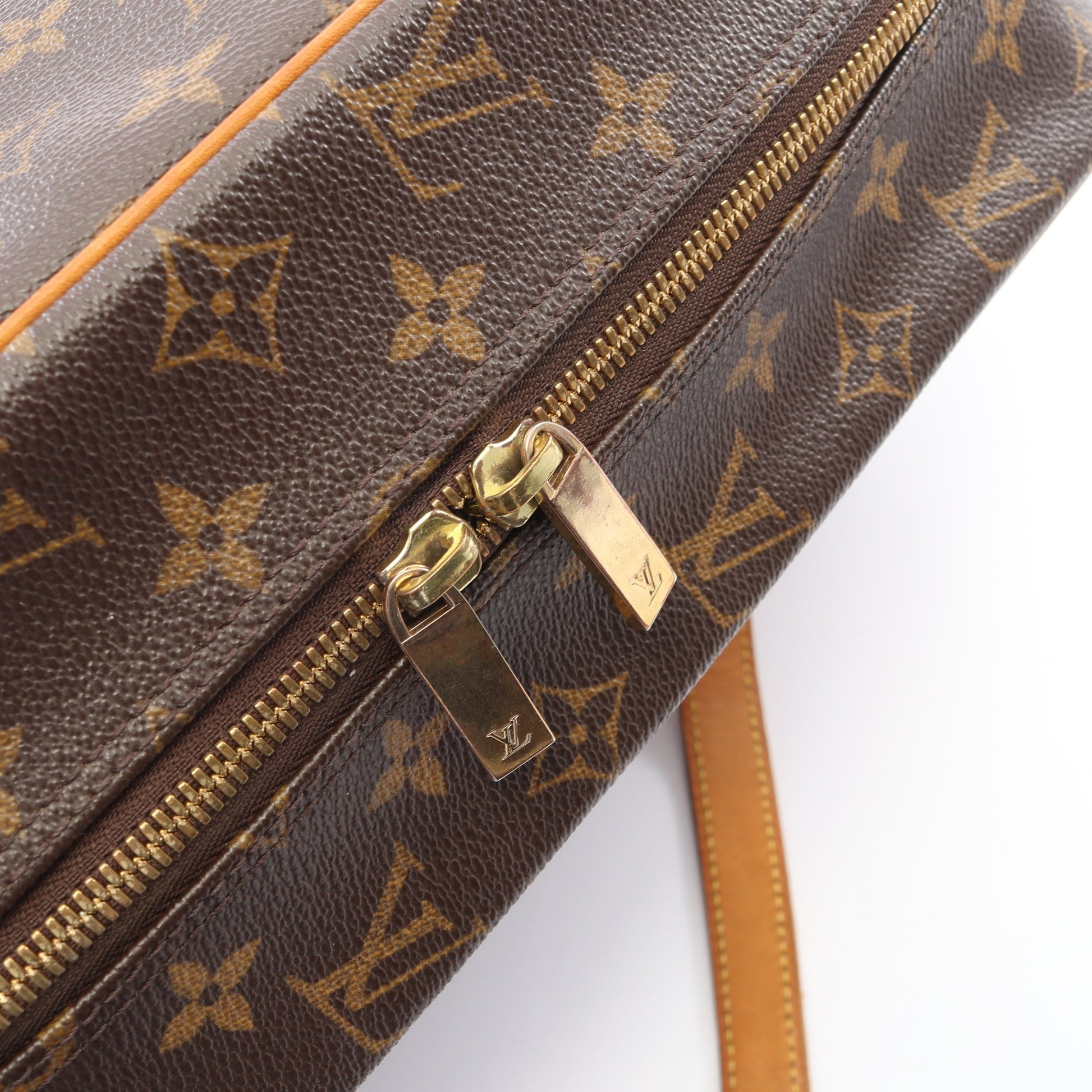 シテGM モノグラム ショルダーバッグ PVC レザー ブラウン ルイヴィトン バッグ LOUIS VUITTON