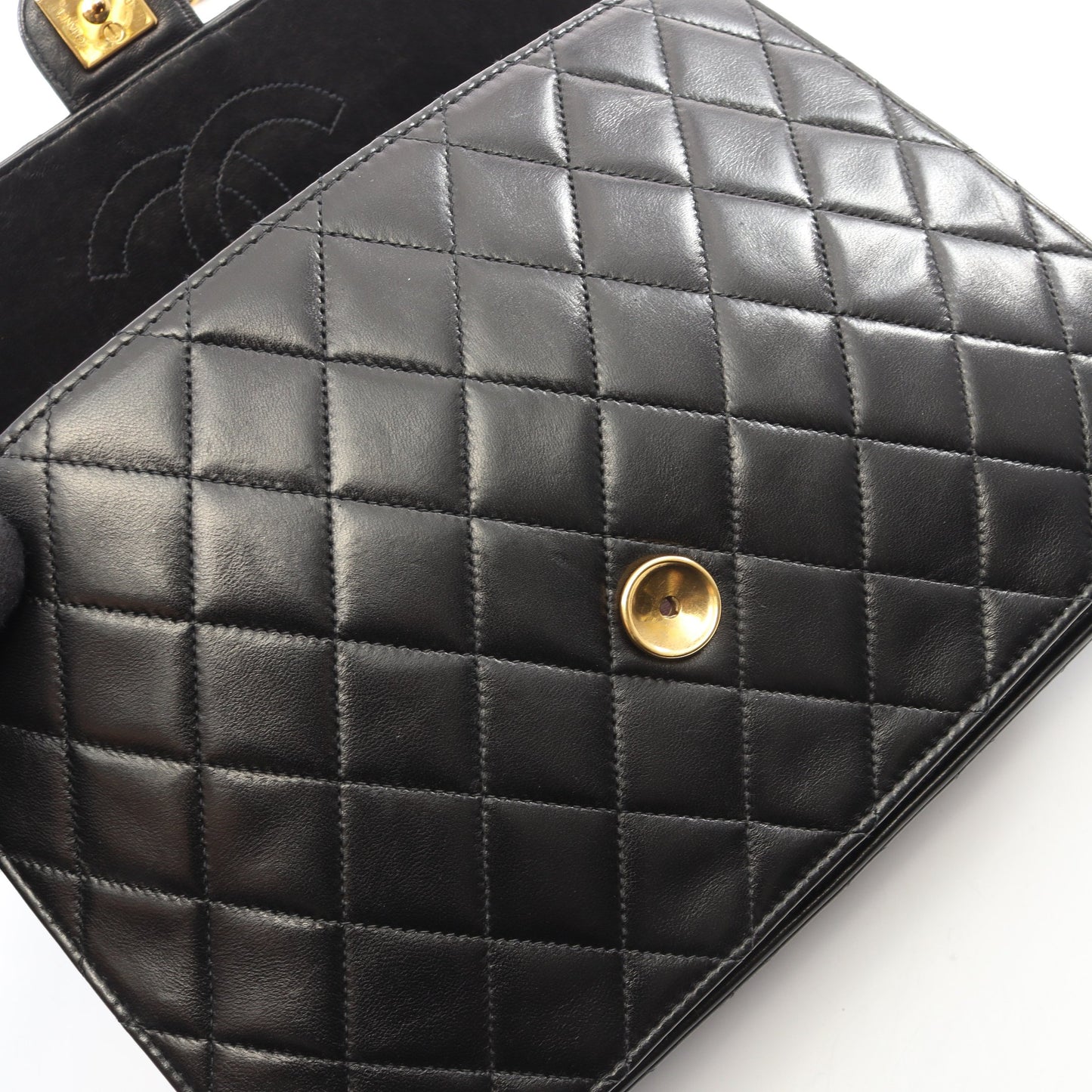 マトラッセ プッシュロック チェーンショルダーバッグ ラムスキン ブラック ゴールド金具 シャネル バッグ CHANEL