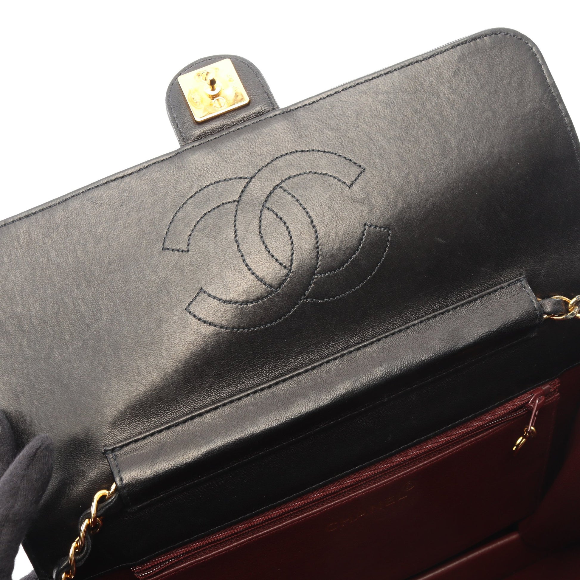 マトラッセ プッシュロック チェーンショルダーバッグ ラムスキン ブラック ゴールド金具 シャネル バッグ CHANEL