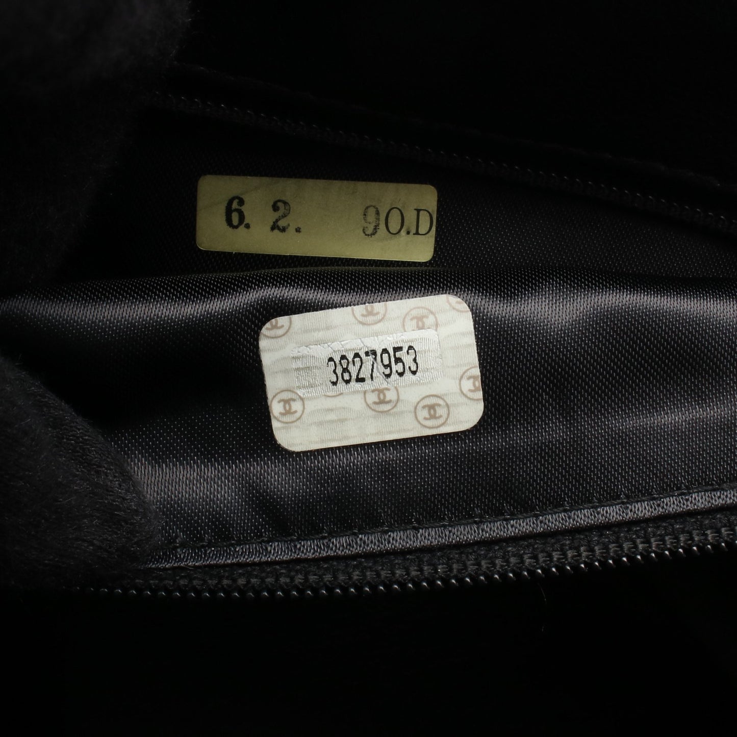 マトラッセ チェーンハンドバッグ キャビアスキン ブラック ゴールド金具 シャネル バッグ CHANEL