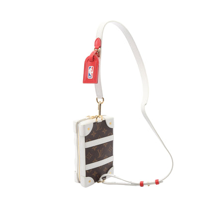 LV × NBA ソフトトランク フォーンボックス モノグラム ボディバッグ PVC レザー ファブリック ブラウン ホワイト ルイヴィトン