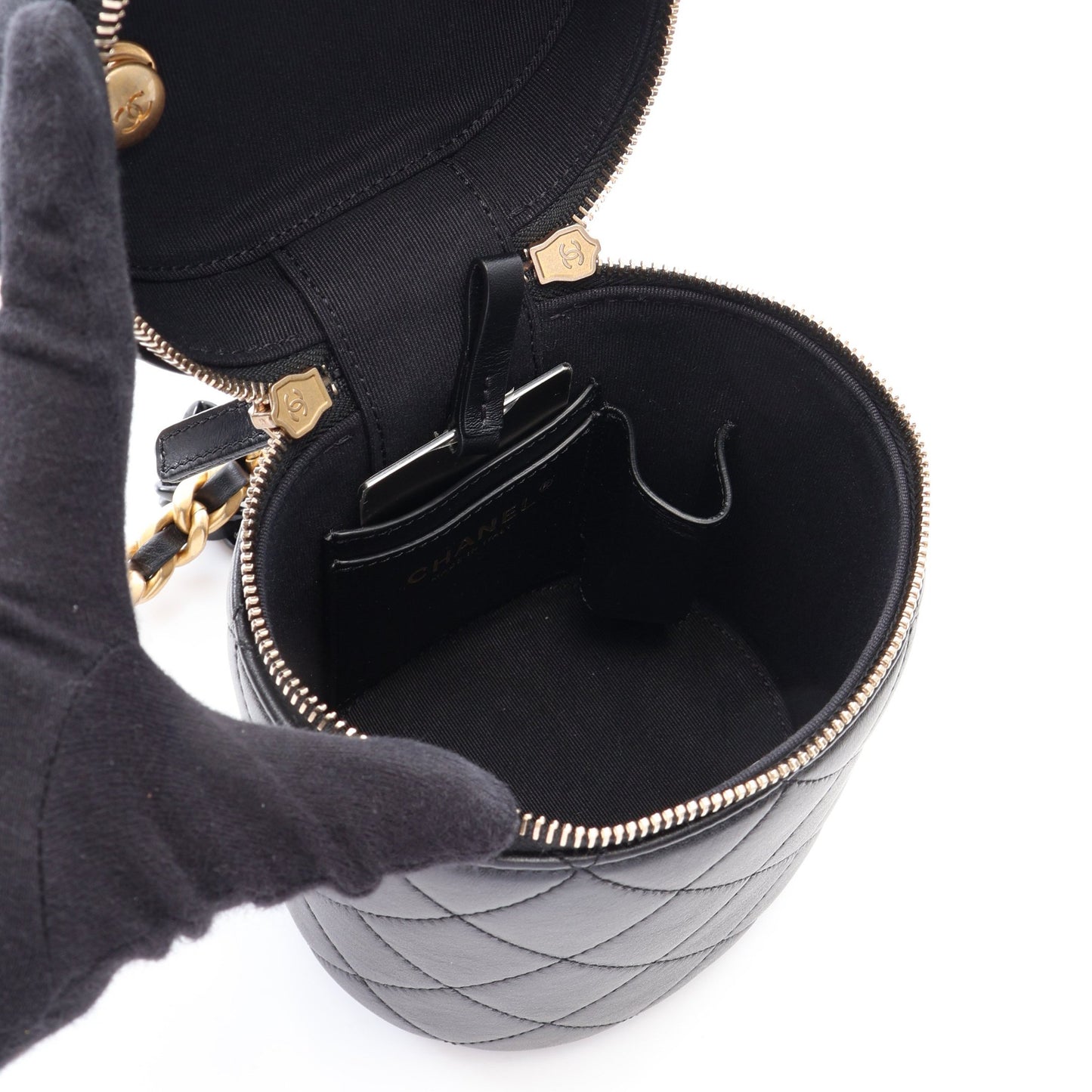 マトラッセ スモールバニティ チェーンショルダーバッグ ラムスキン ブラック コンビ金具 シャネル バッグ CHANEL