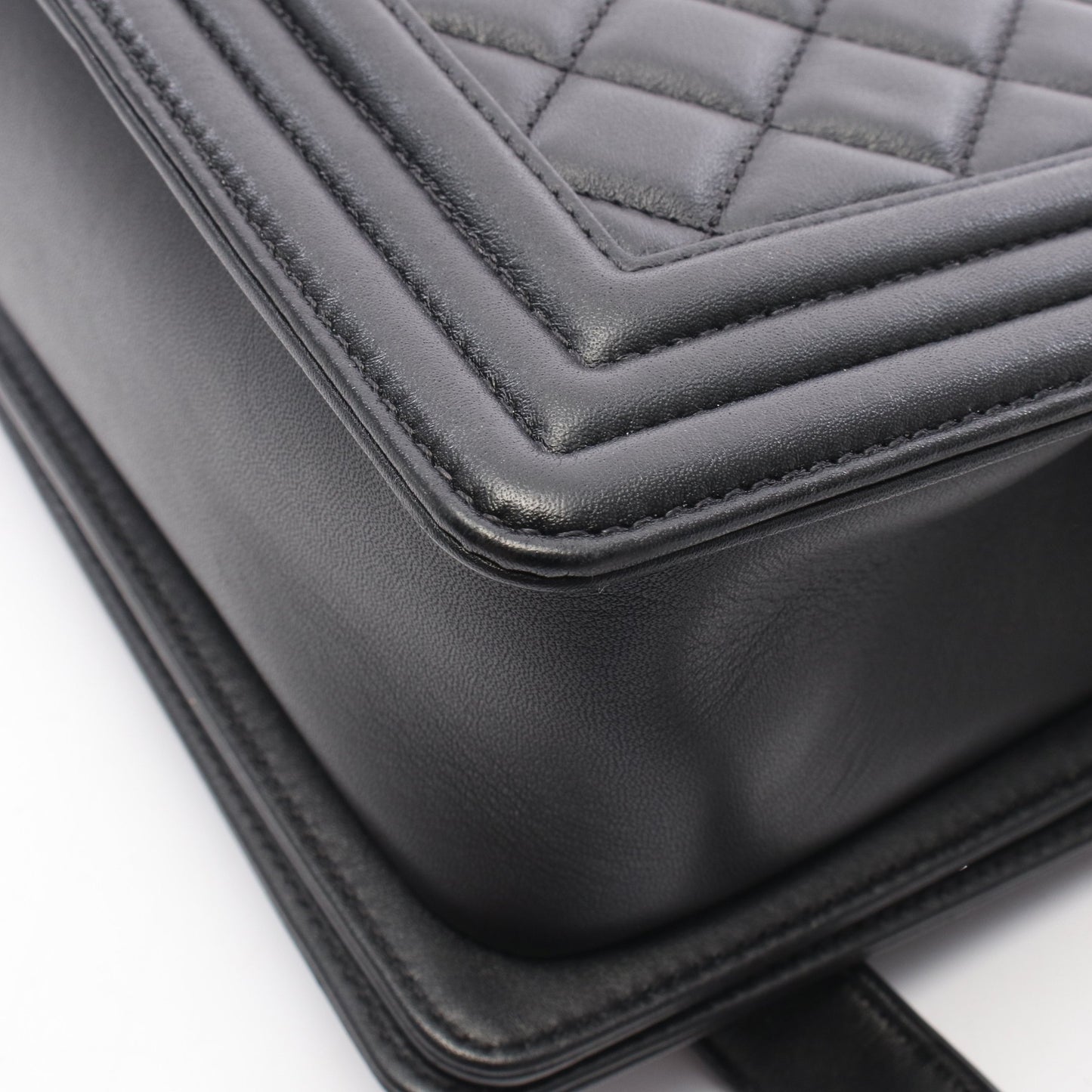 ボーイシャネル チェーンショルダーバッグ ラムスキン ブラック シルバー金具 シャネル
