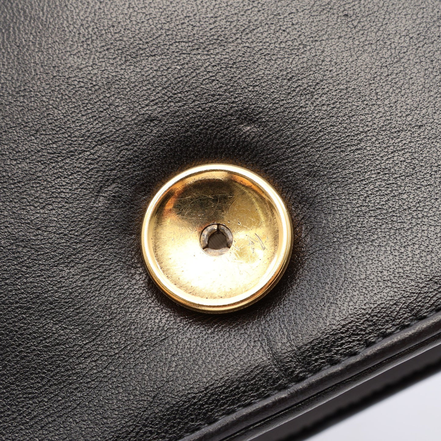 マトラッセ フルフラップ チェーンショルダーバッグ ラムスキン ブラック ゴールド金具 シャネル