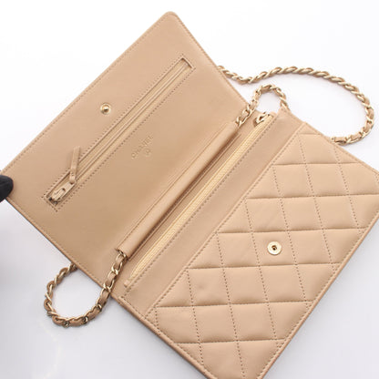 マトラッセ チェーンウォレット ラムスキン ベージュ ゴールド金具 シャネル