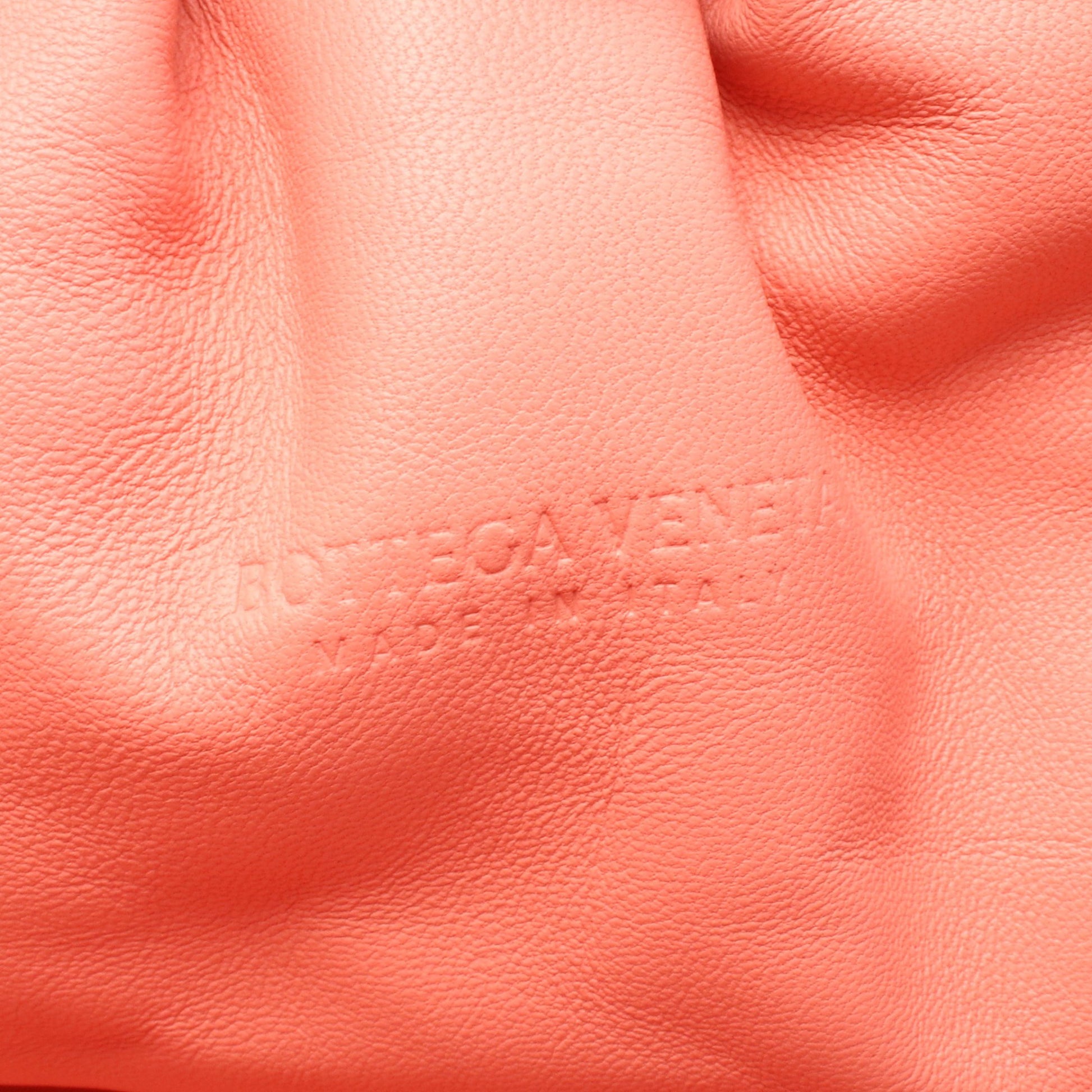 ザ ポーチ イントレチャート クラッチバッグ ラムスキン コーラルピンク ボッテガヴェネタ バッグ BOTTEGA VENETA