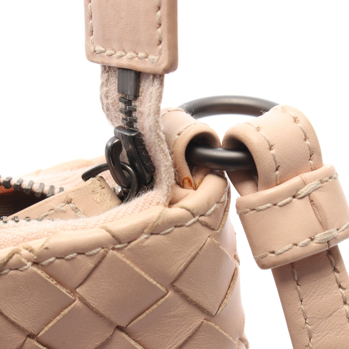 イントレチャート ショルダーバッグ レザー ライトピンク ボッテガヴェネタ バッグ BOTTEGA VENETA