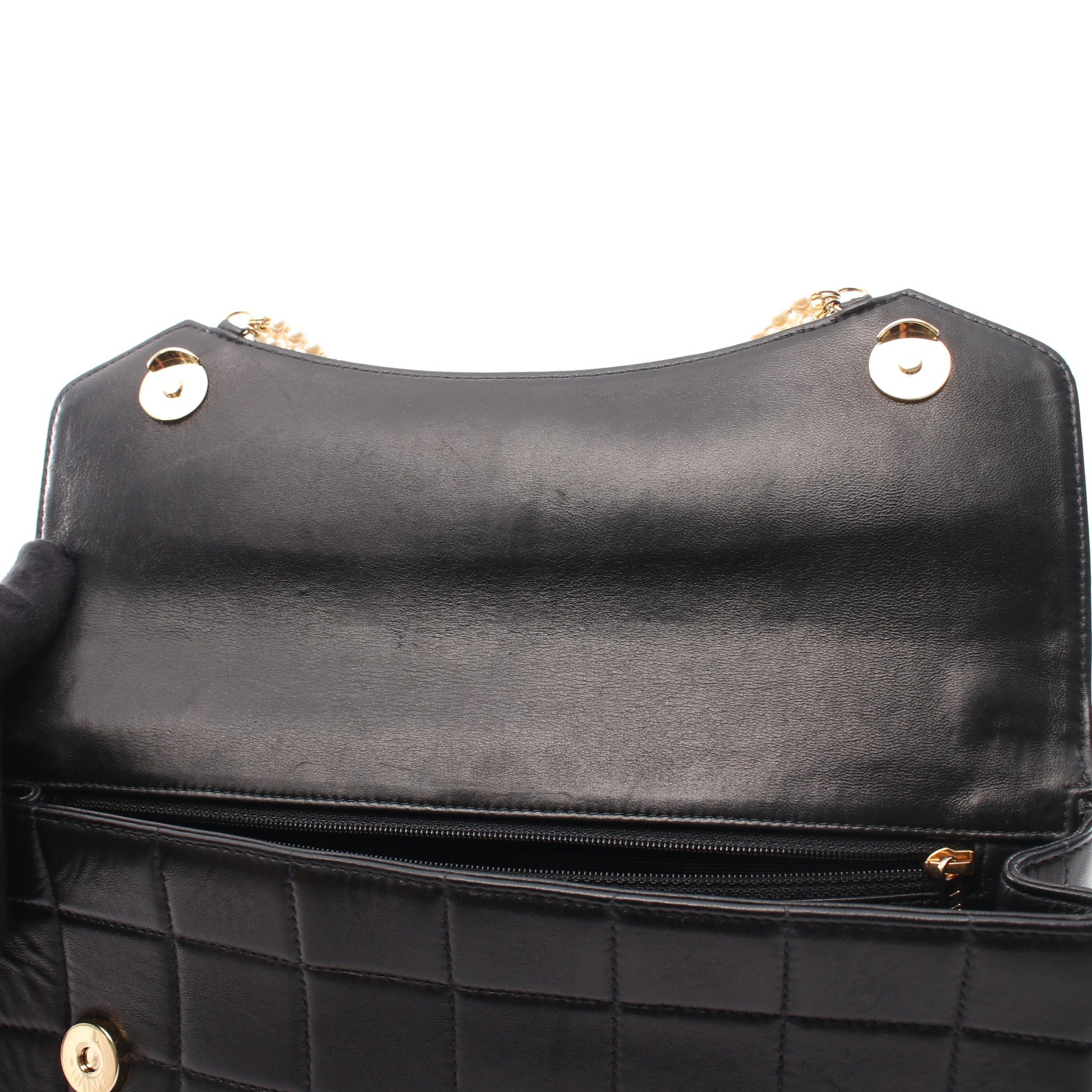 チョコバー パール チェーンショルダー ショルダーバッグ ラムスキン ブラック ゴールド金具 シャネル バッグ CHANEL