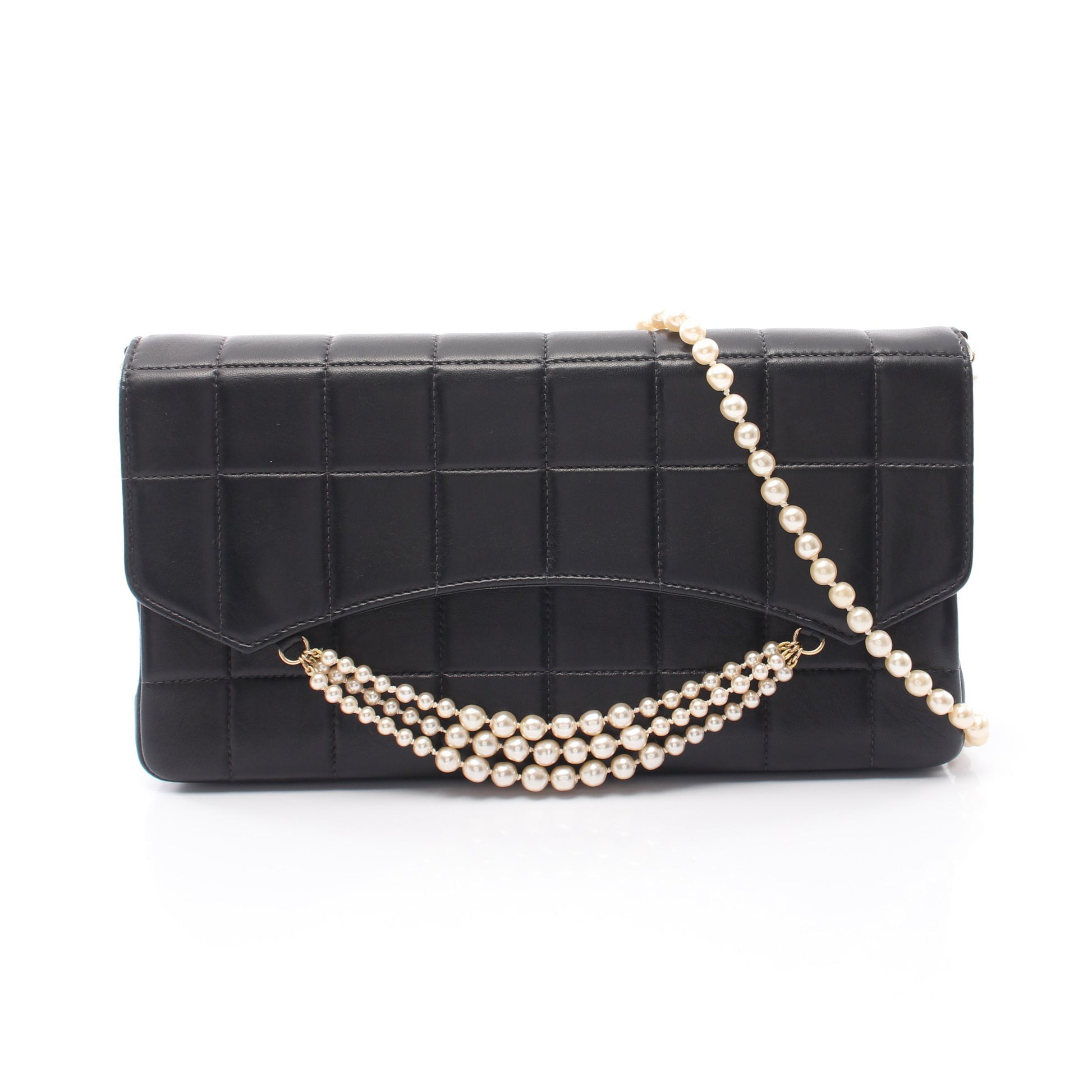 チョコバー パール チェーンショルダー ショルダーバッグ ラムスキン ブラック ゴールド金具 シャネル バッグ CHANEL