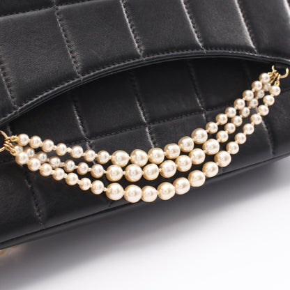 チョコバー パール チェーンショルダー ショルダーバッグ ラムスキン ブラック ゴールド金具 シャネル バッグ CHANEL