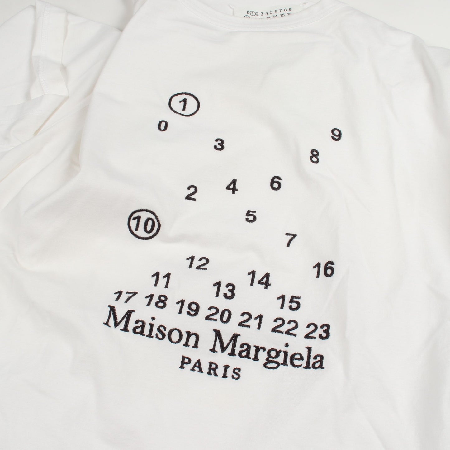 ナンバリング ロゴ 刺繍 Tシャツ コットン ホワイト メゾンマルジェラ トップス Maison Margiela
