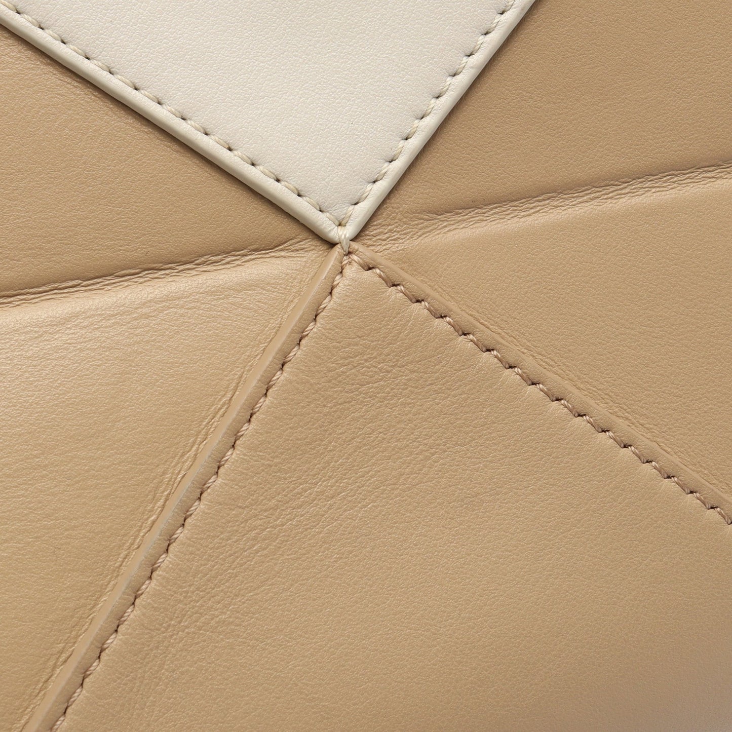 パズルフォルド ミニ 2WAY ハンドバッグ レザー ベージュ アイボリー ロエベ バッグ LOEWE