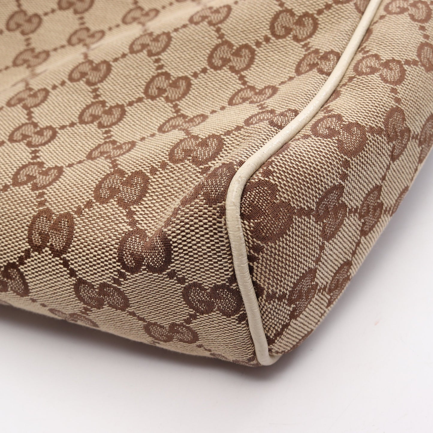 GGキャンバス ショルダーバッグ キャンバス レザー ベージュ オフホワイト グッチ バッグ GUCCI