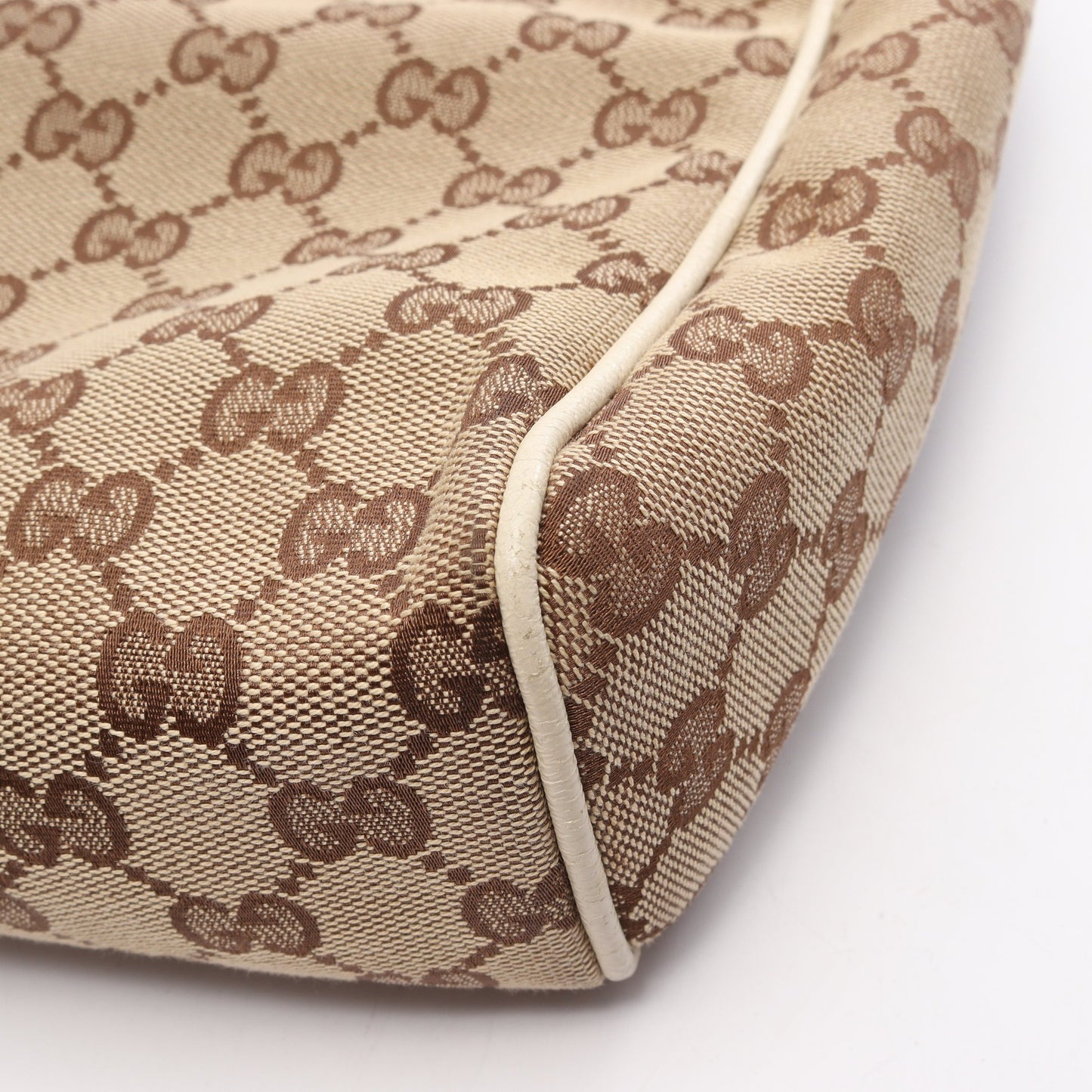 GGキャンバス ショルダーバッグ キャンバス レザー ベージュ オフホワイト グッチ バッグ GUCCI